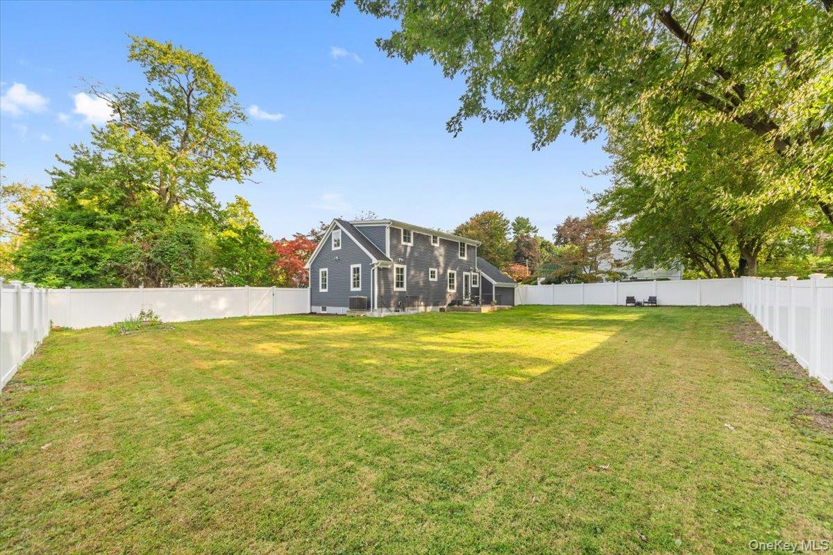 175 Edgepark Road, White Plains, NY 10603