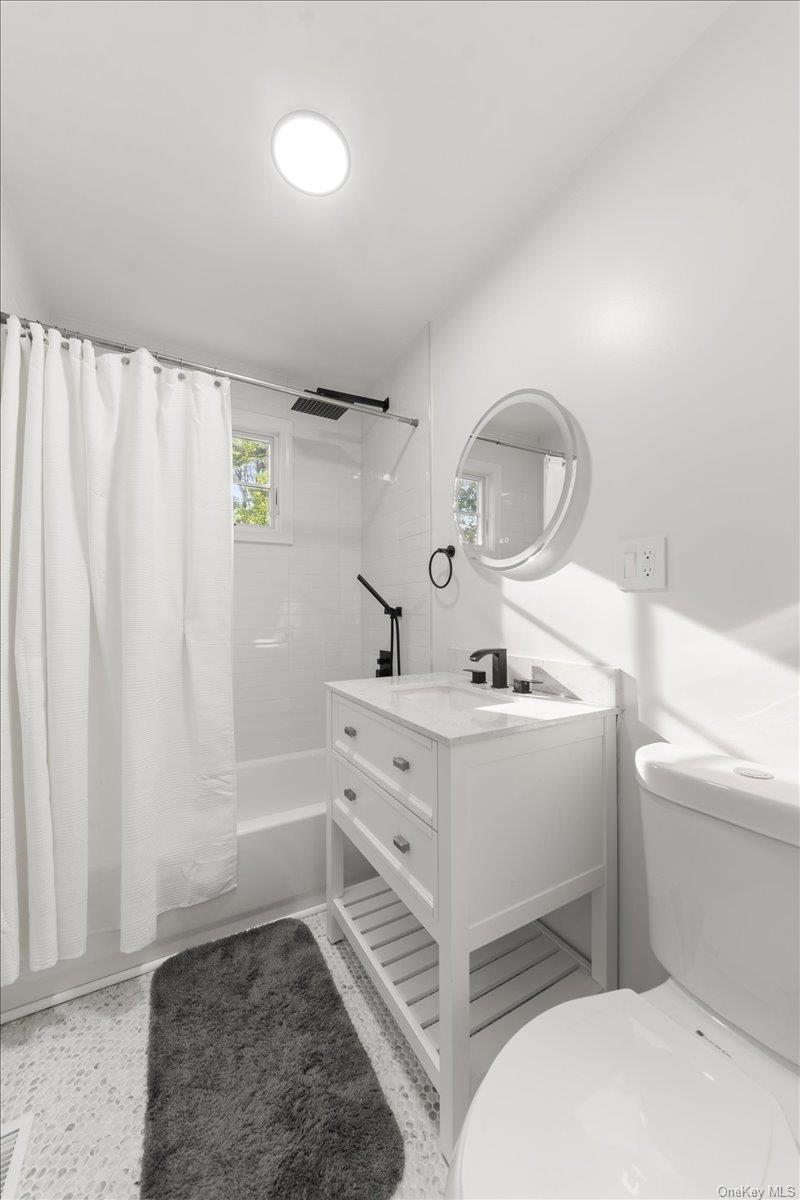 175 Edgepark Road, White Plains, NY 10603