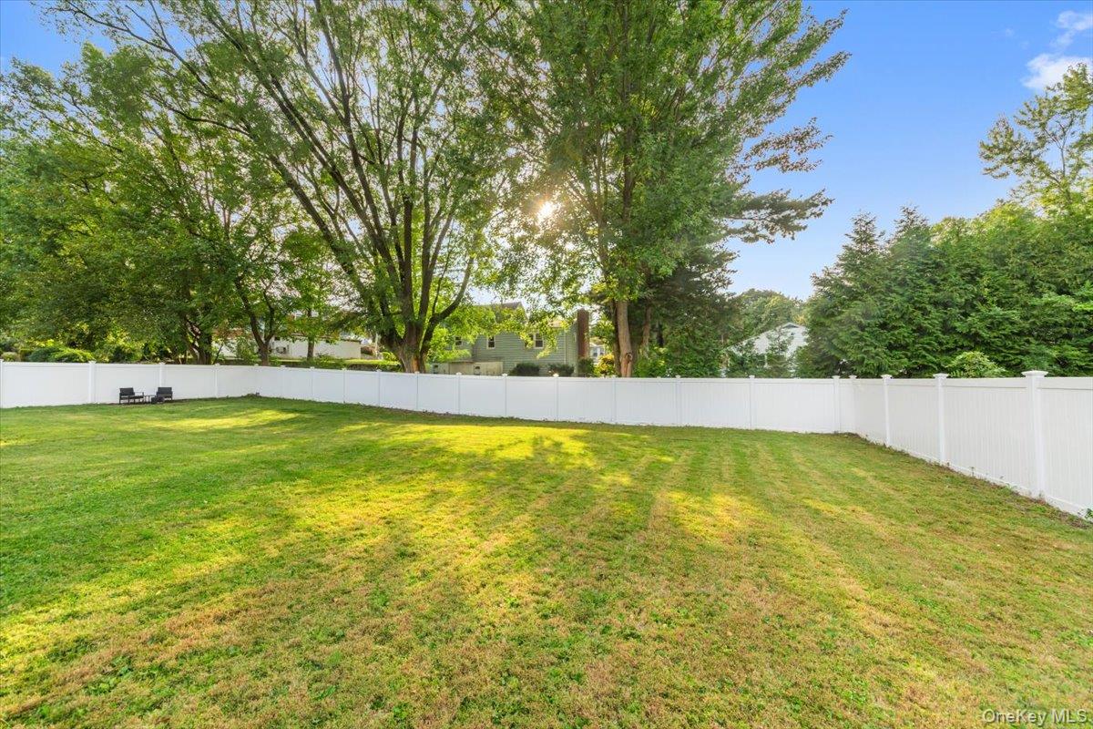 175 Edgepark Road, White Plains, NY 10603