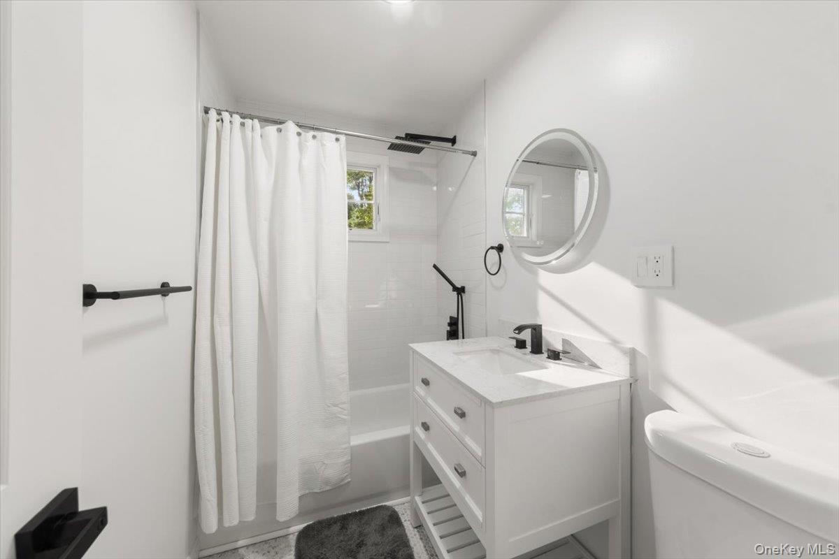 175 Edgepark Road, White Plains, NY 10603