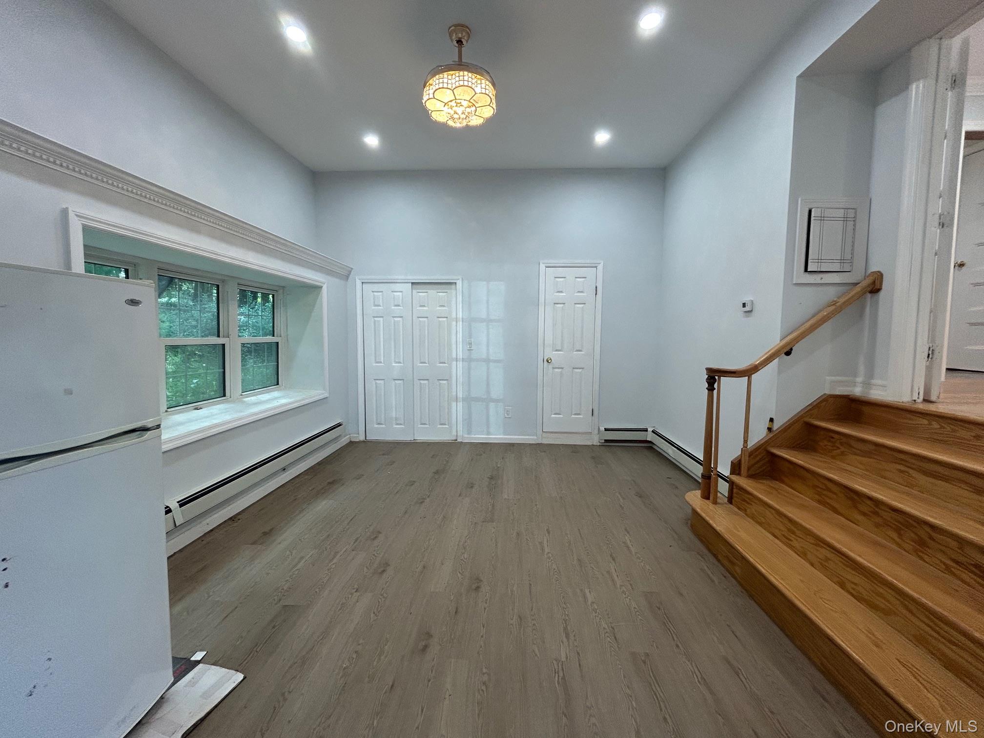 196 Oakland Valley Road, Cuddebackville, NY 12729