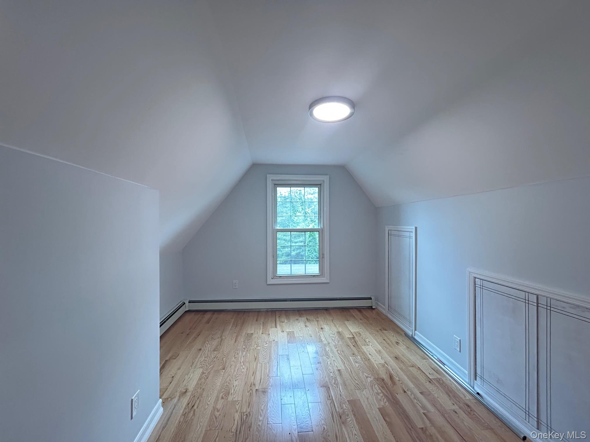 196 Oakland Valley Road, Cuddebackville, NY 12729