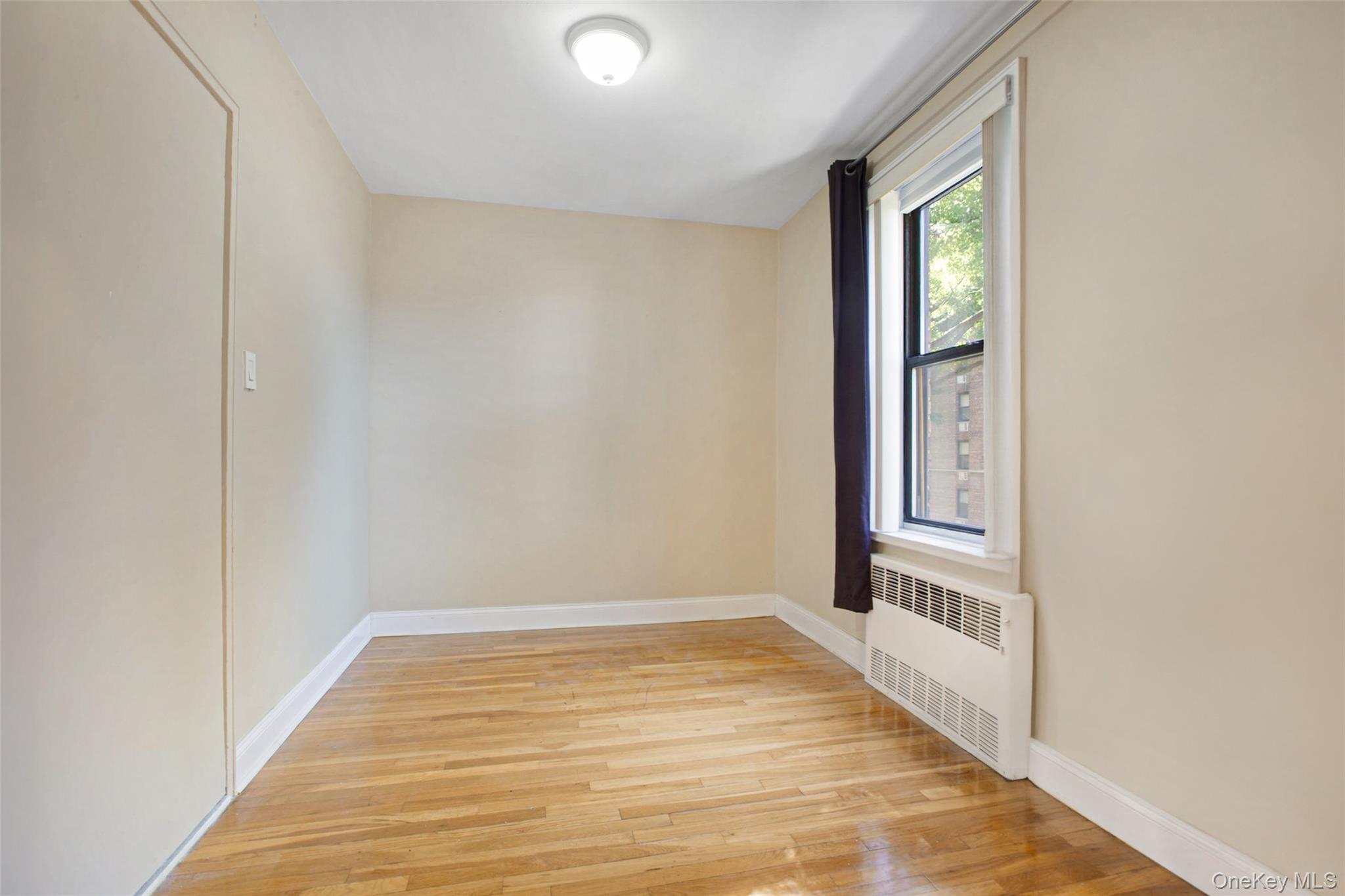 224-24 Union Turnpike # 2N, Oakland Gardens, NY 11364