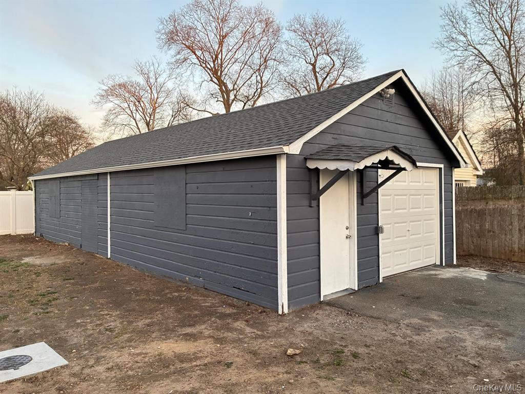 17 Pinetree Drive, Shirley, NY 11967