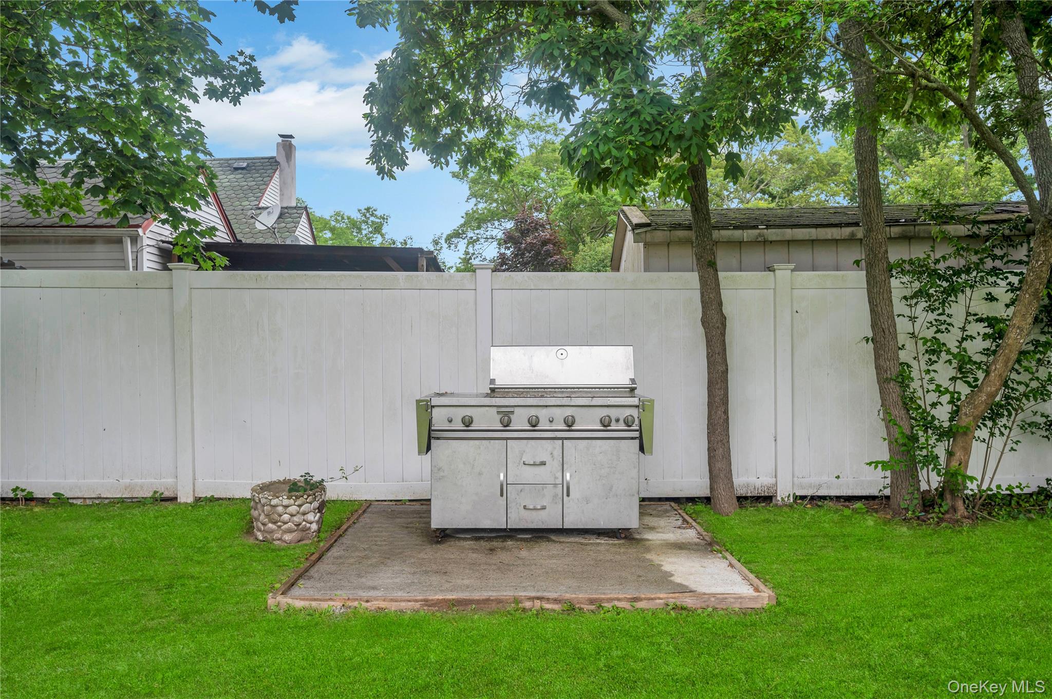 17 Pinetree Drive, Shirley, NY 11967