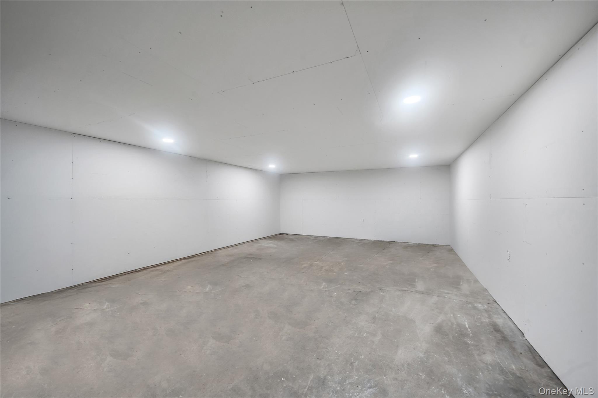 17 Pinetree Drive, Shirley, NY 11967