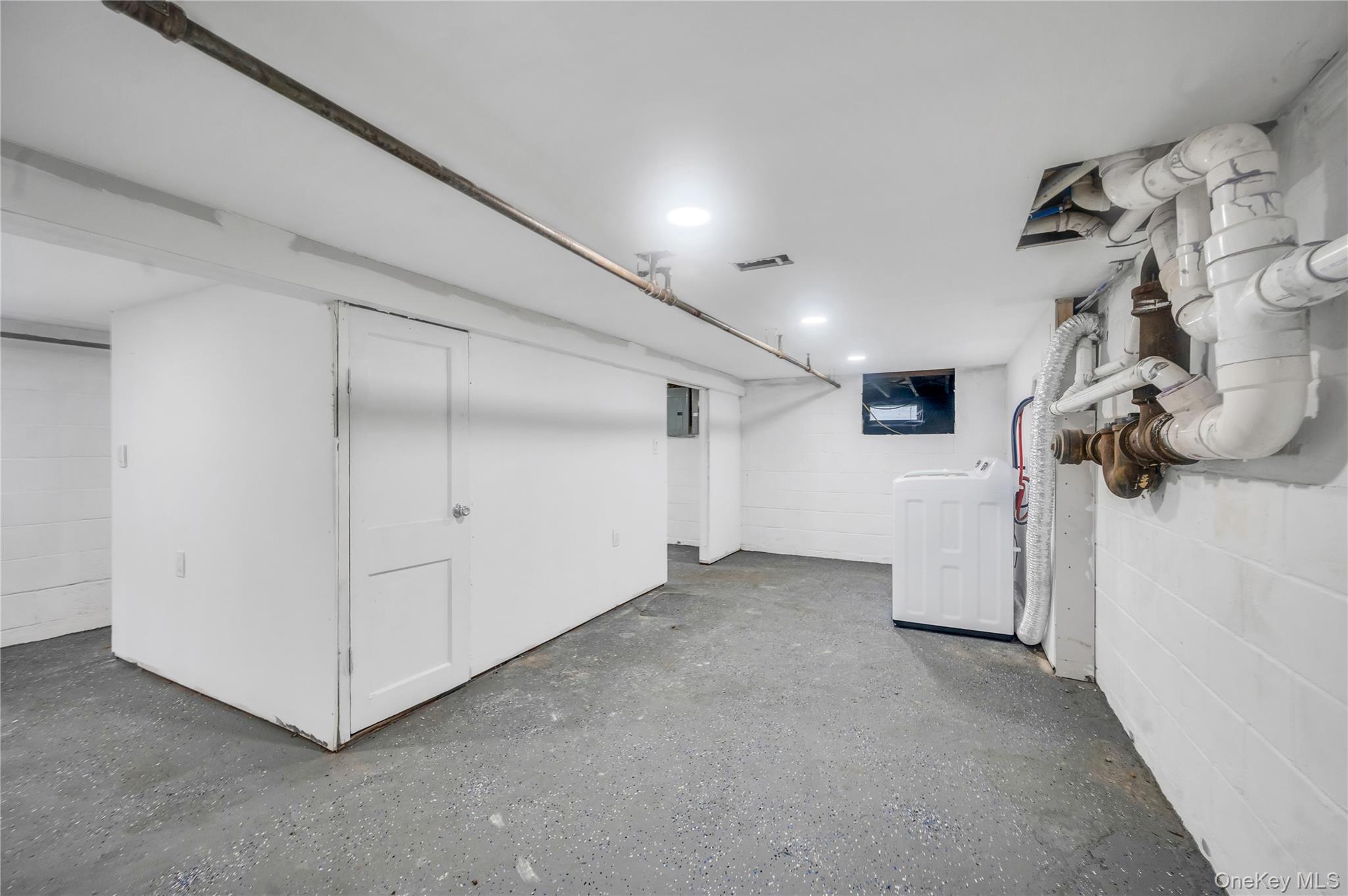 17 Pinetree Drive, Shirley, NY 11967