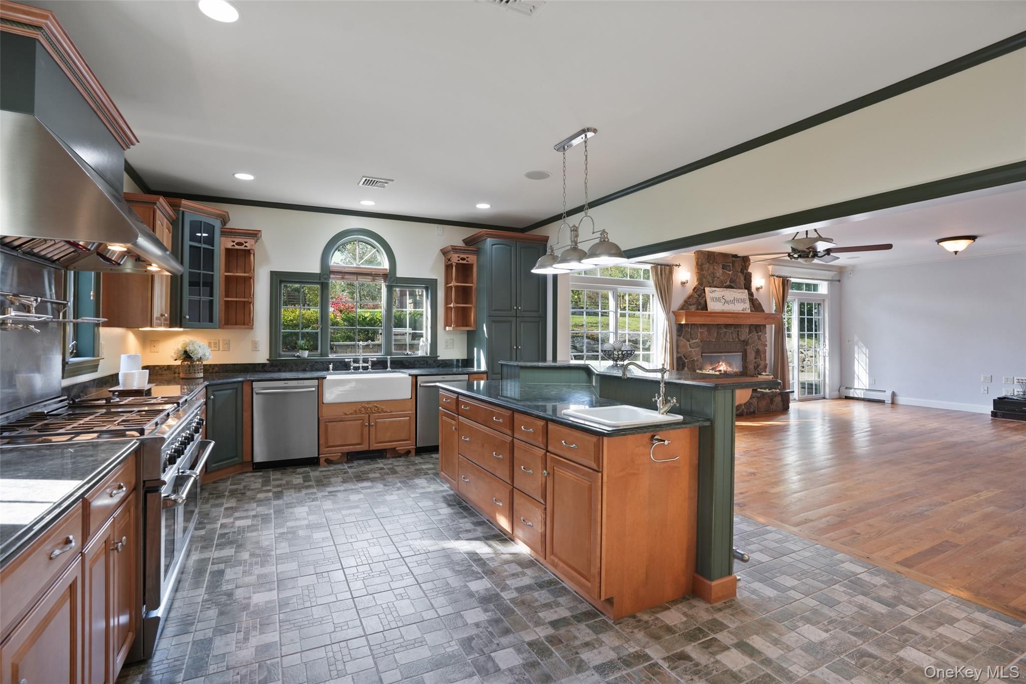 211 Woodmont Road, Hopewell Junction, NY 12533