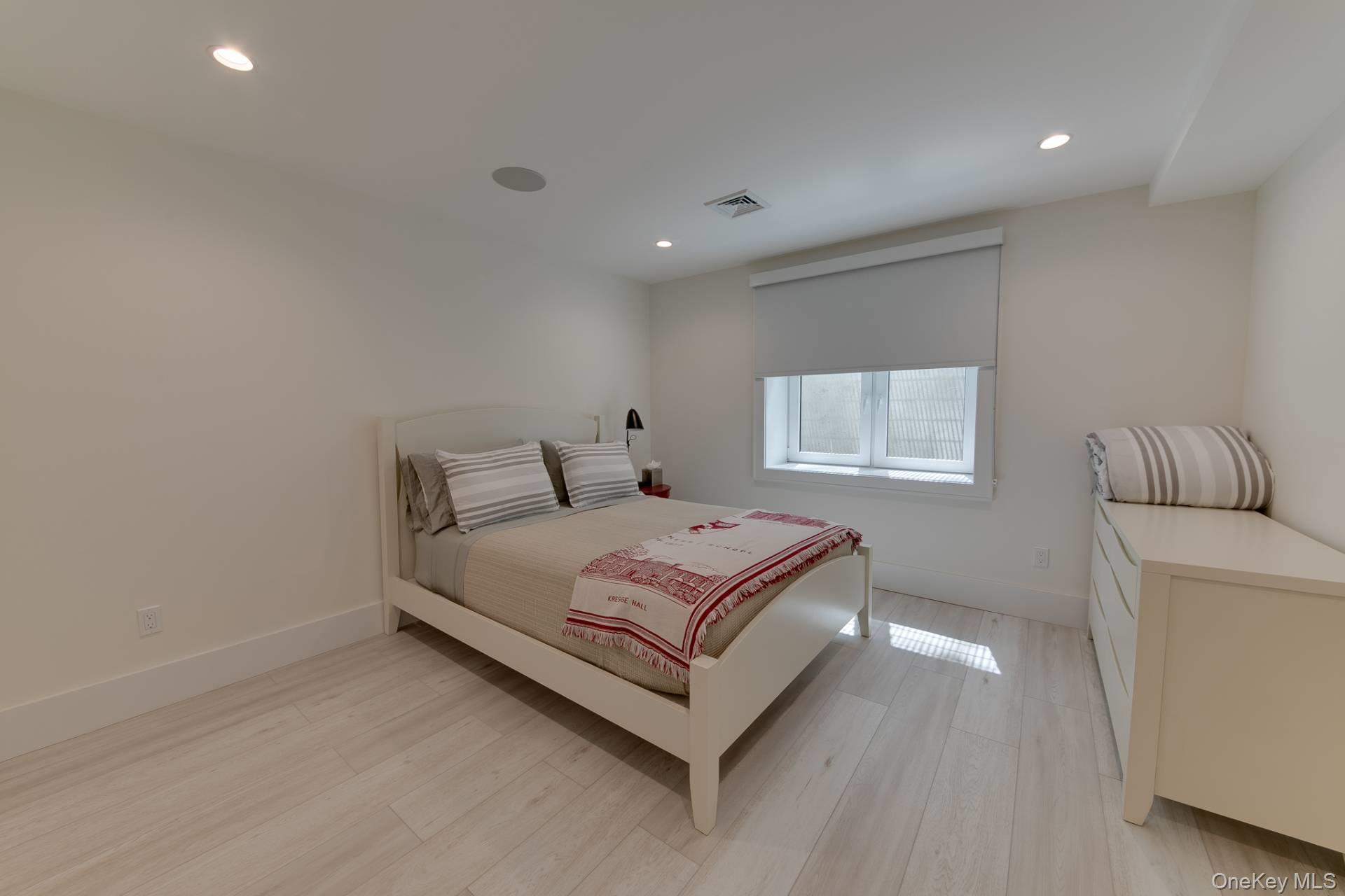 7 Old Sag Harbor Road, East Hampton, NY 11937