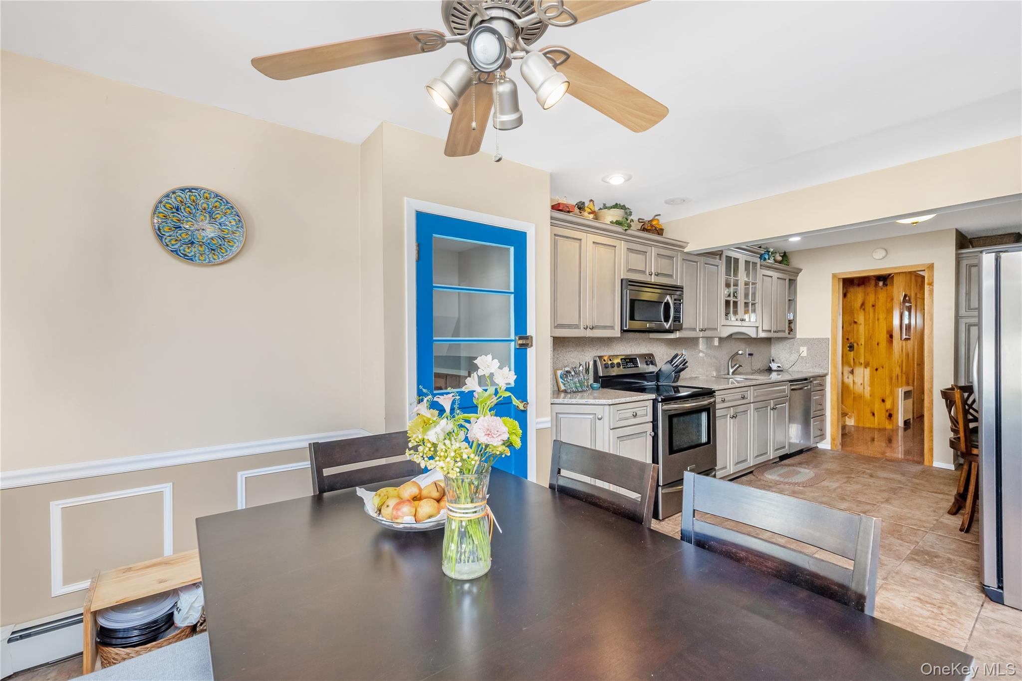 40 Damin Drive, Farmingdale, NY 11735