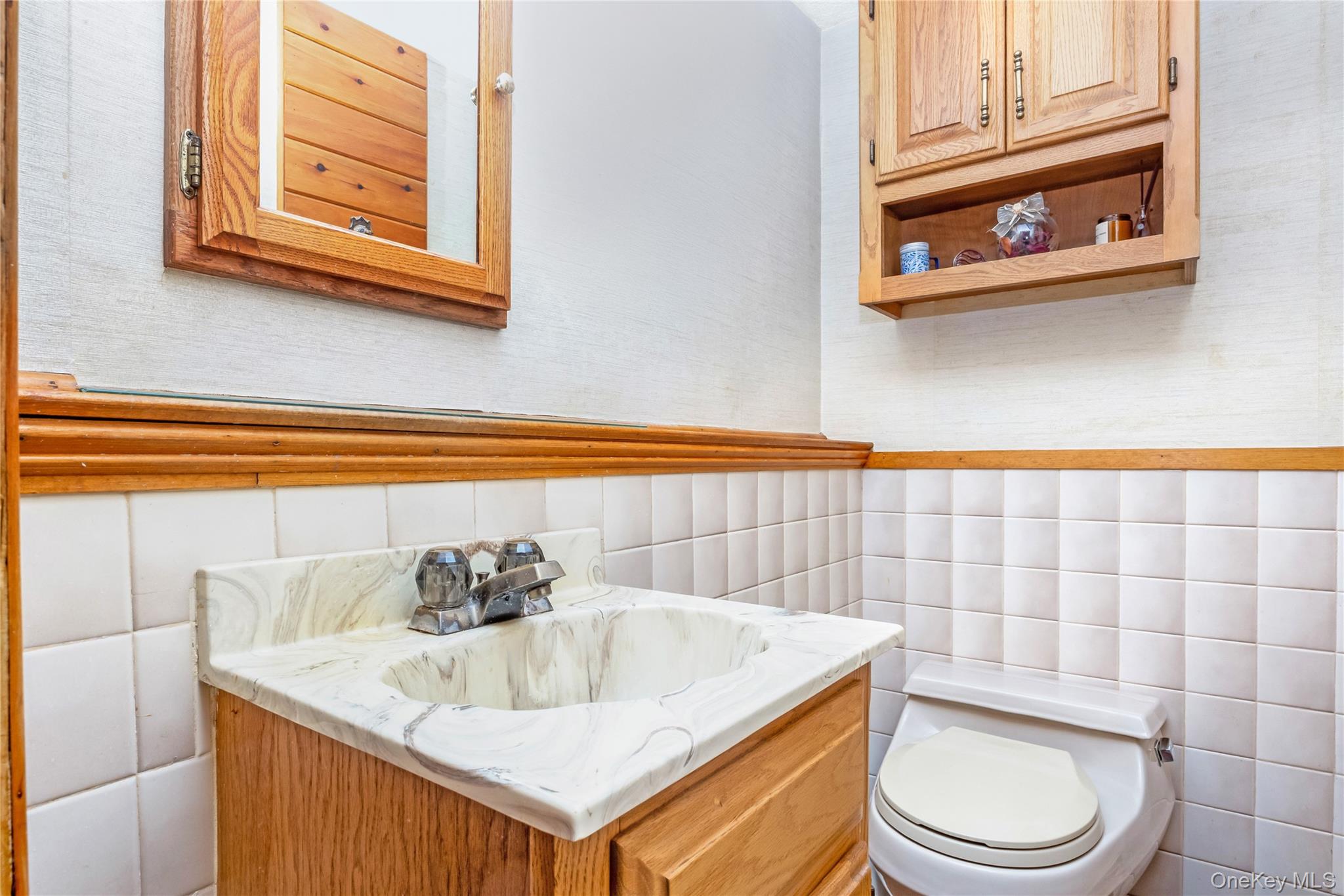 40 Damin Drive, Farmingdale, NY 11735