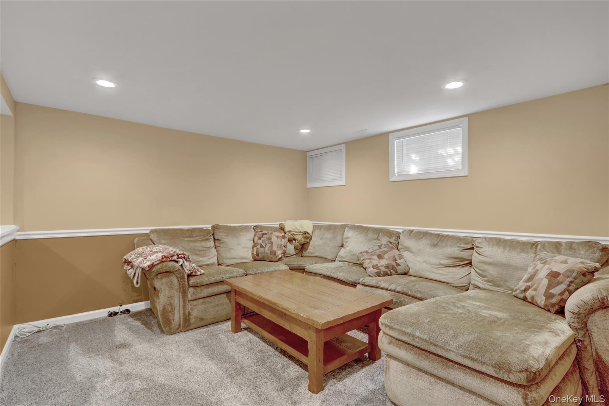 75 Unqua Road, Massapequa, NY 11758