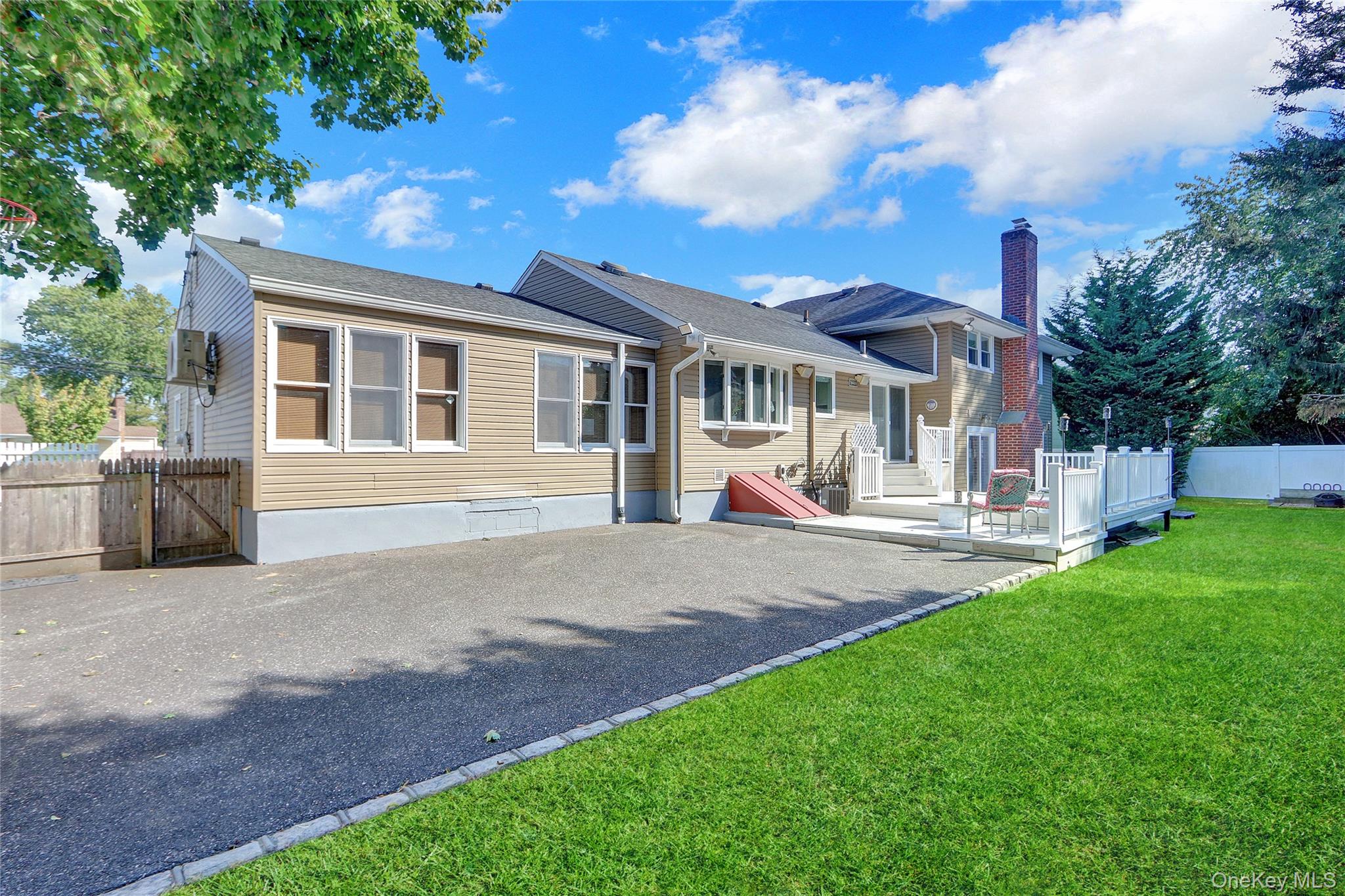 75 Unqua Road, Massapequa, NY 11758