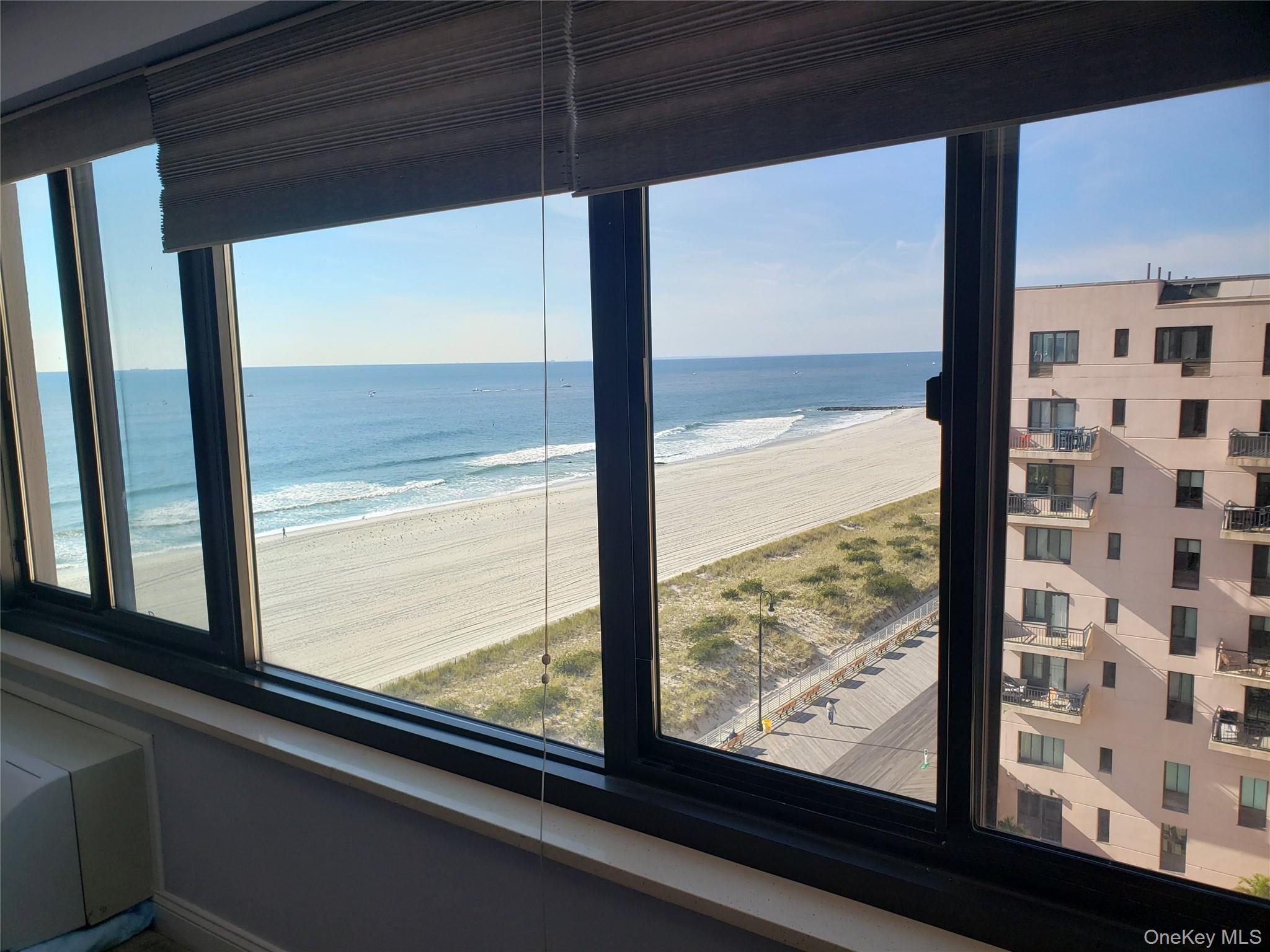 100 W Broadway # 7L, Long Beach, NY 11561