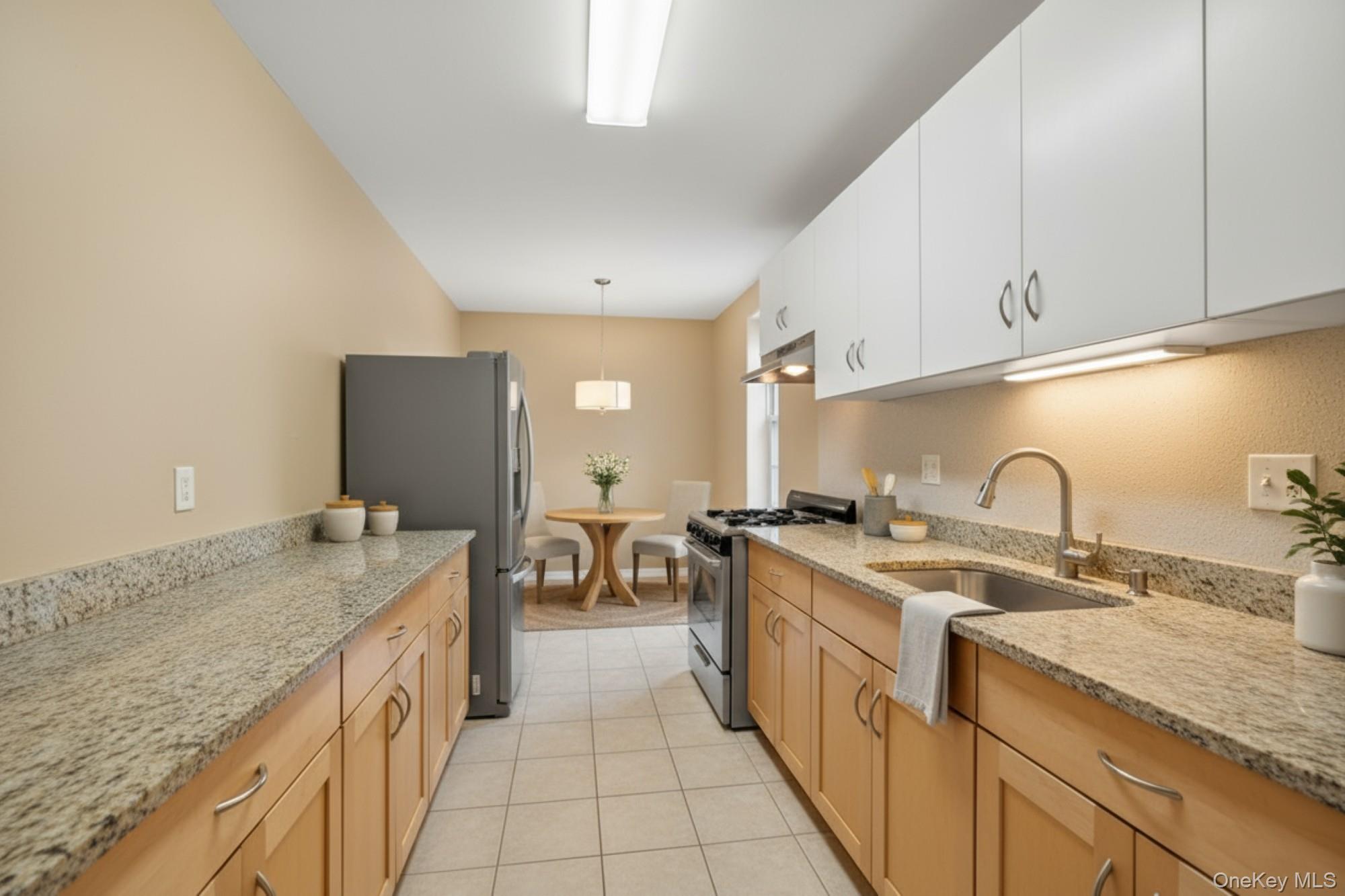 63-93 Woodhaven Boulevard # 2F3, Rego Park, NY 11374