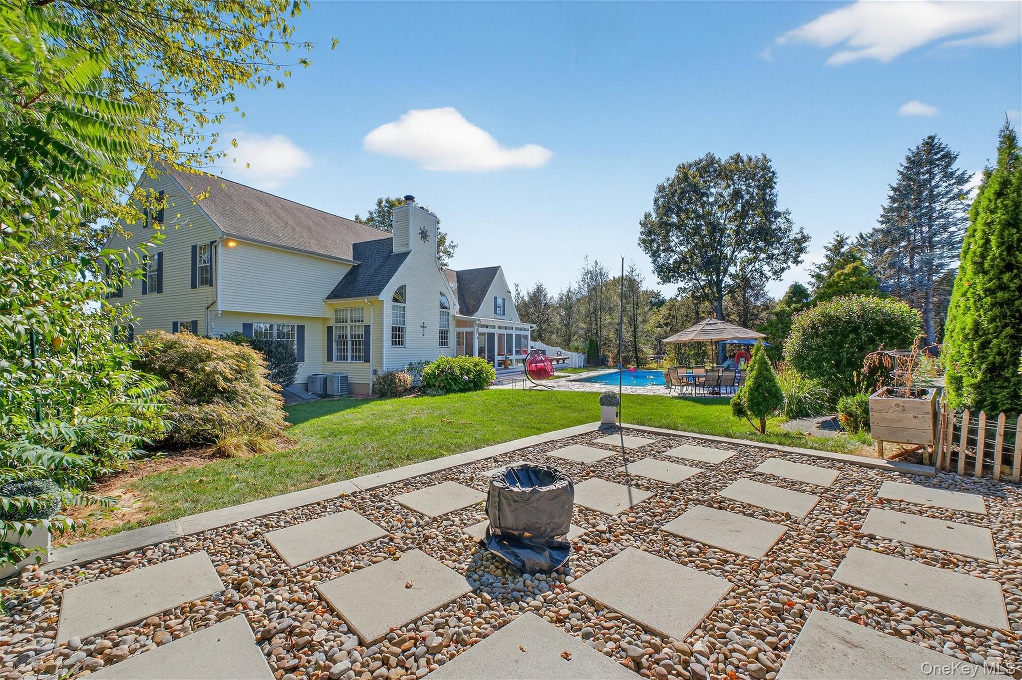 8 Cale Road, Amawalk, NY 10501