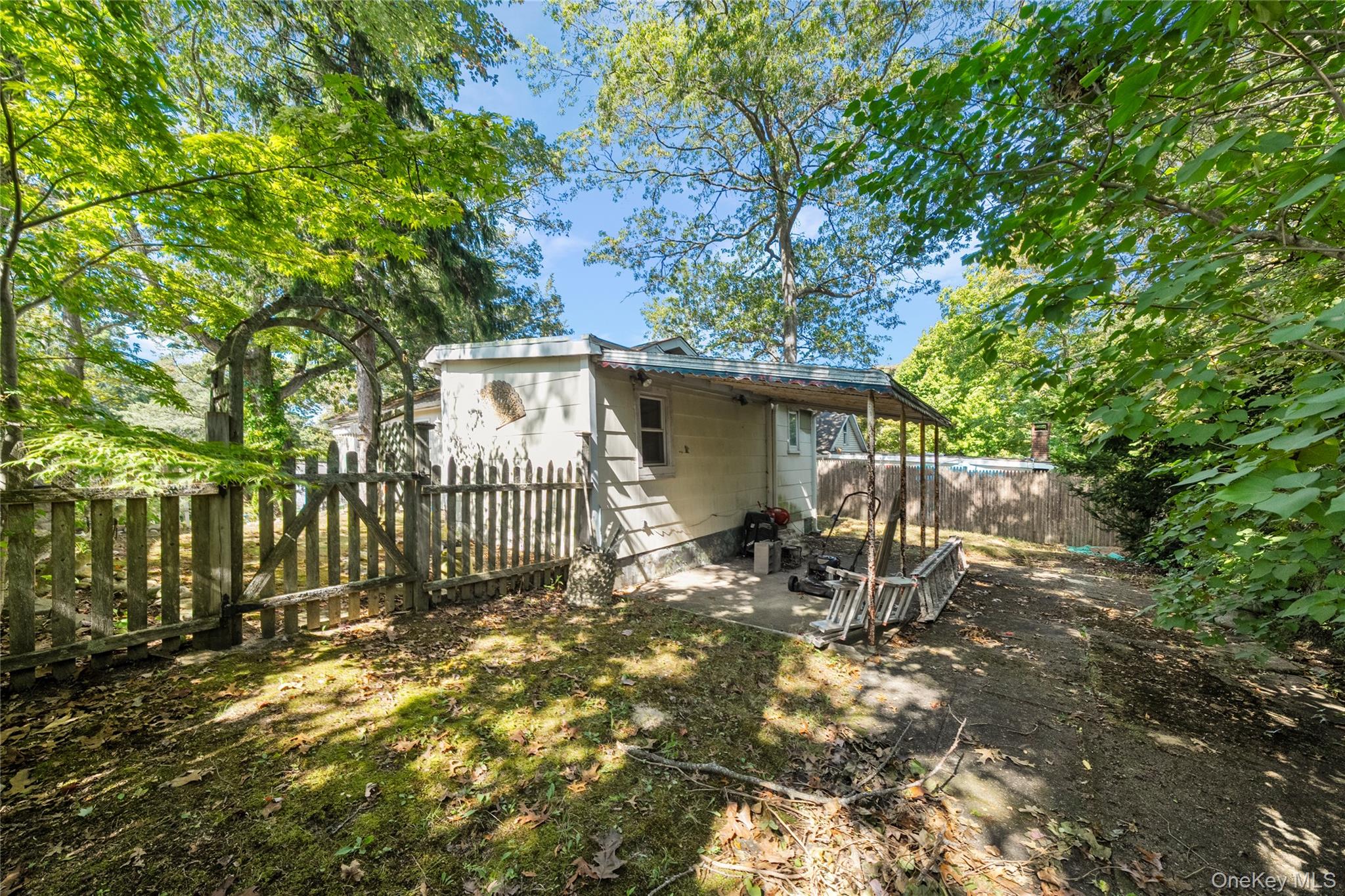 14 Whitestone Road, Sound Beach, NY 11789