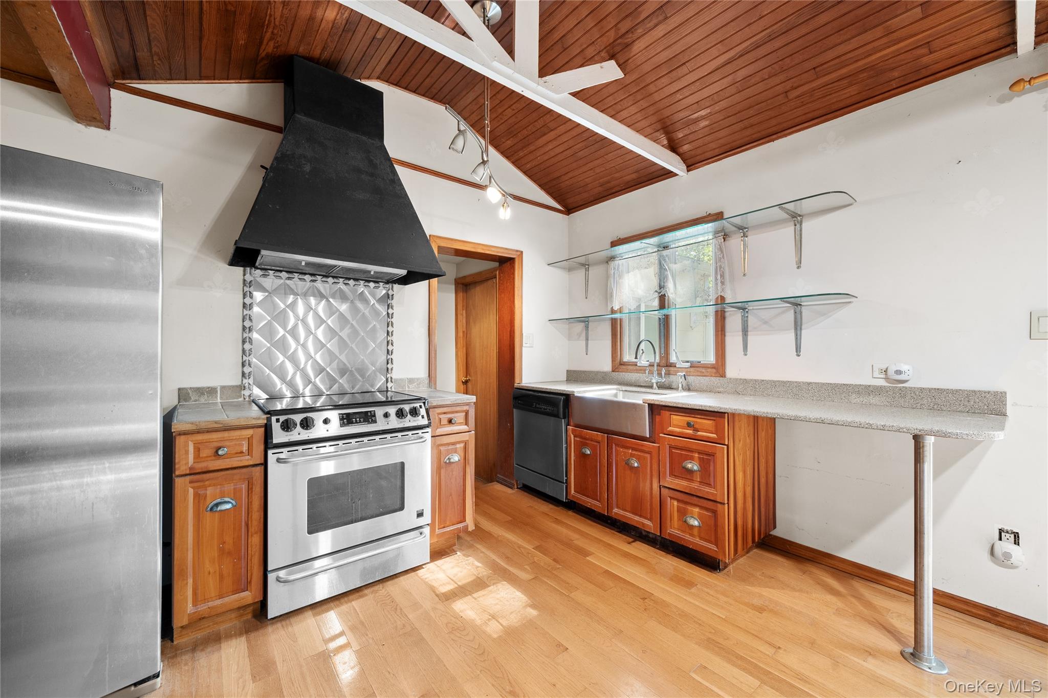 14 Whitestone Road, Sound Beach, NY 11789