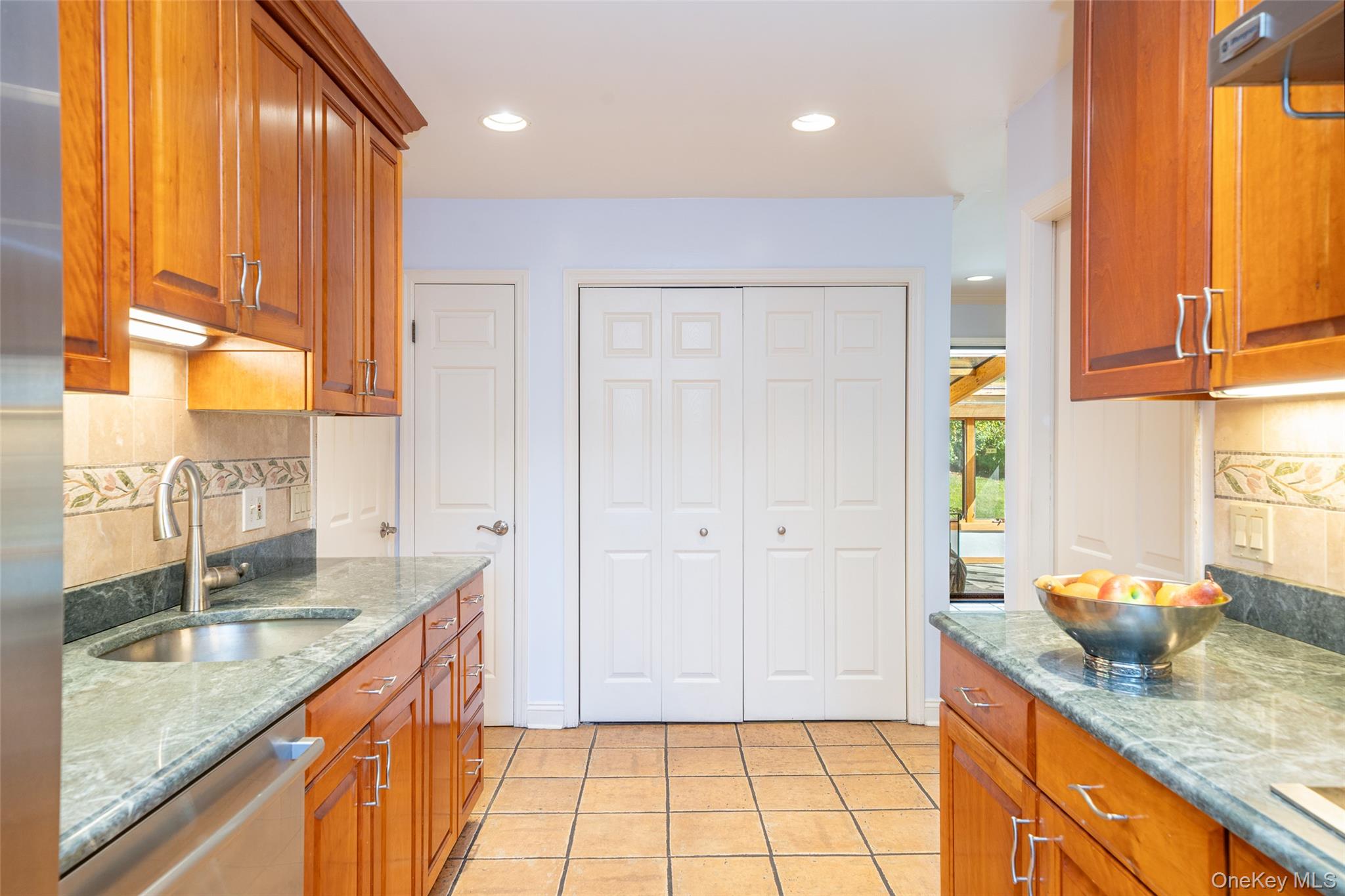 341 Furnace Dock Road # 50, Cortlandt Manor, NY 10567