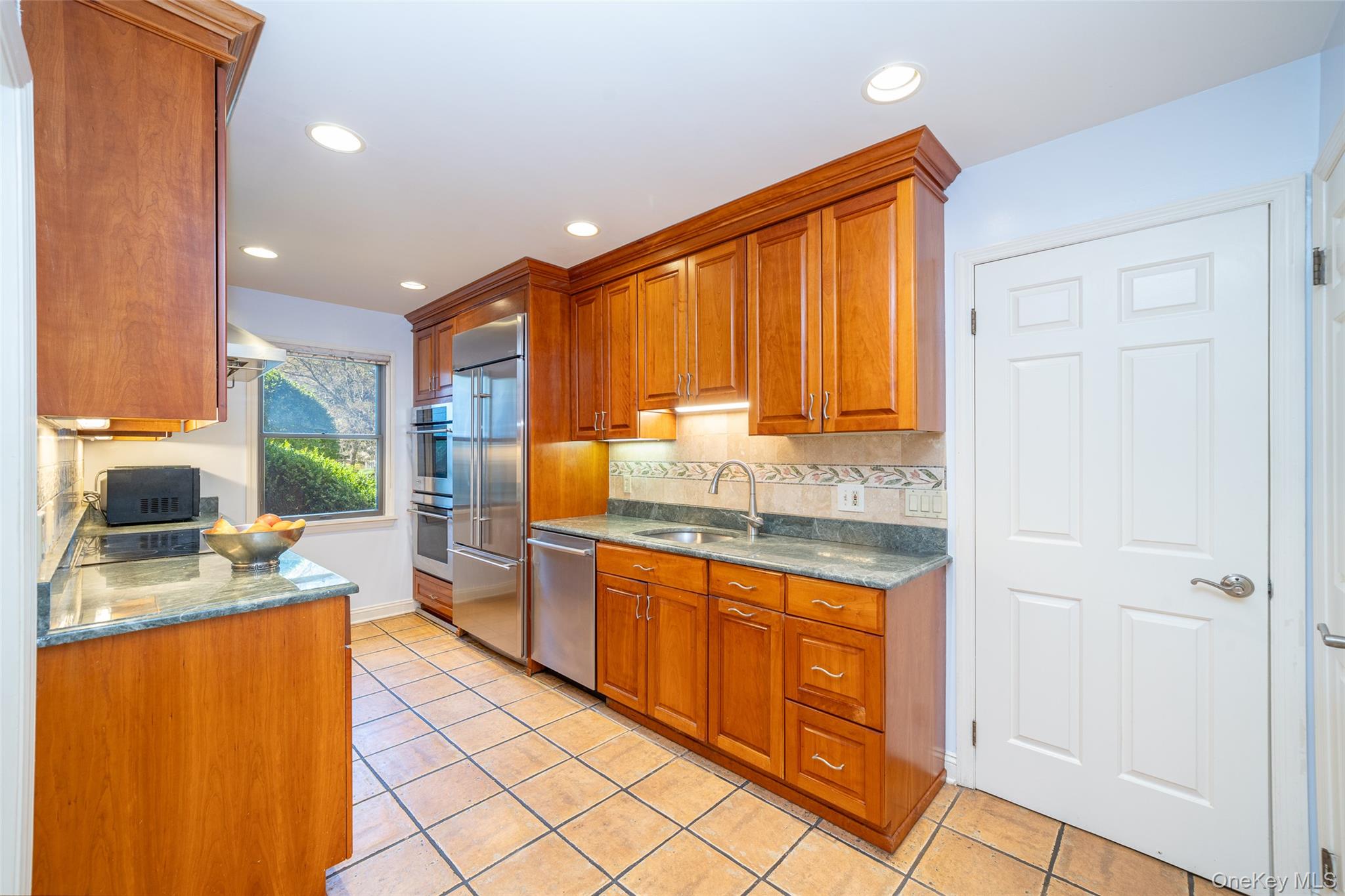 341 Furnace Dock Road # 50, Cortlandt Manor, NY 10567