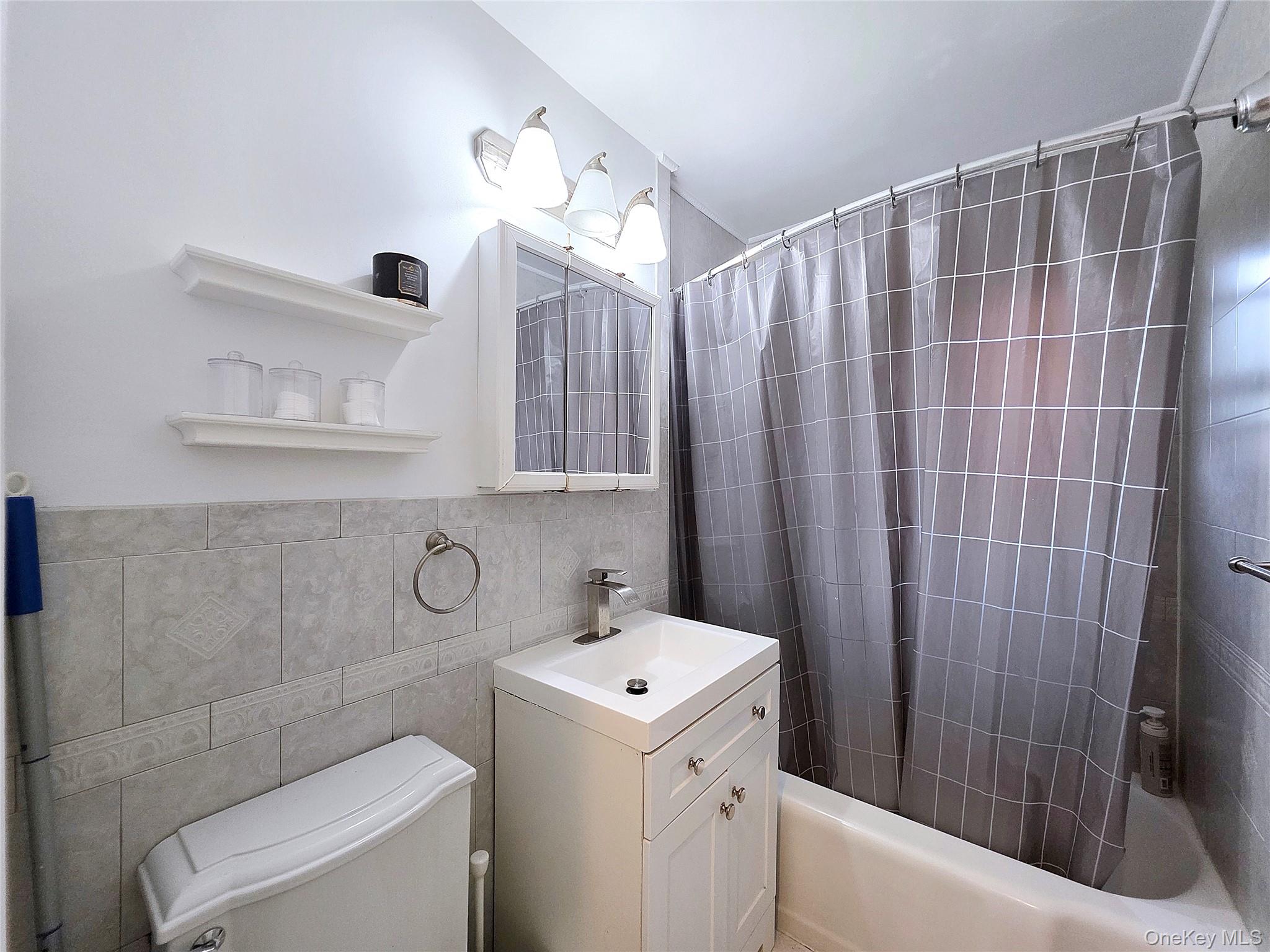 219-12 75th Avenue # Lower, Bayside, NY 11364