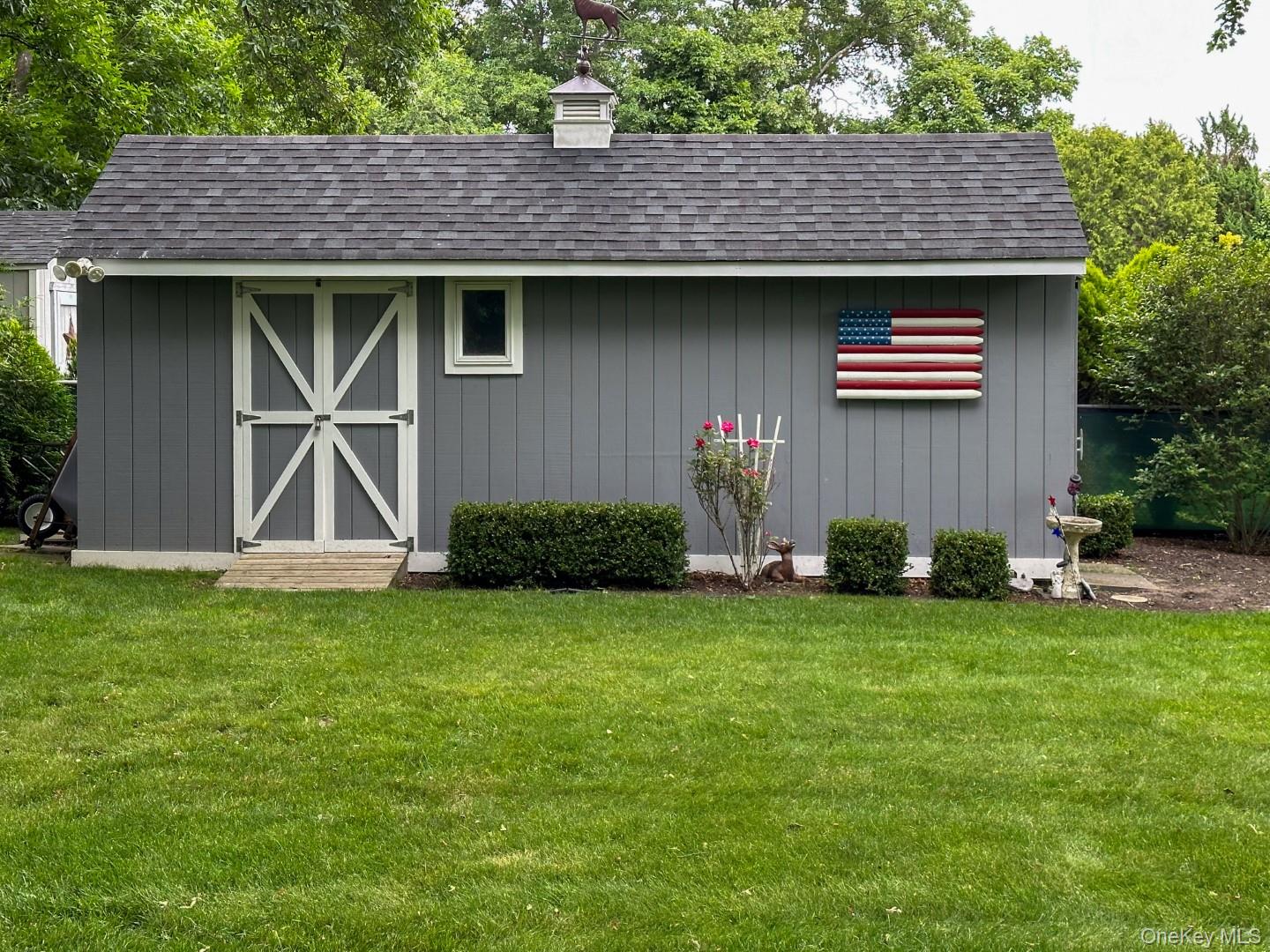 9 Linda Lane, East Moriches, NY 11940