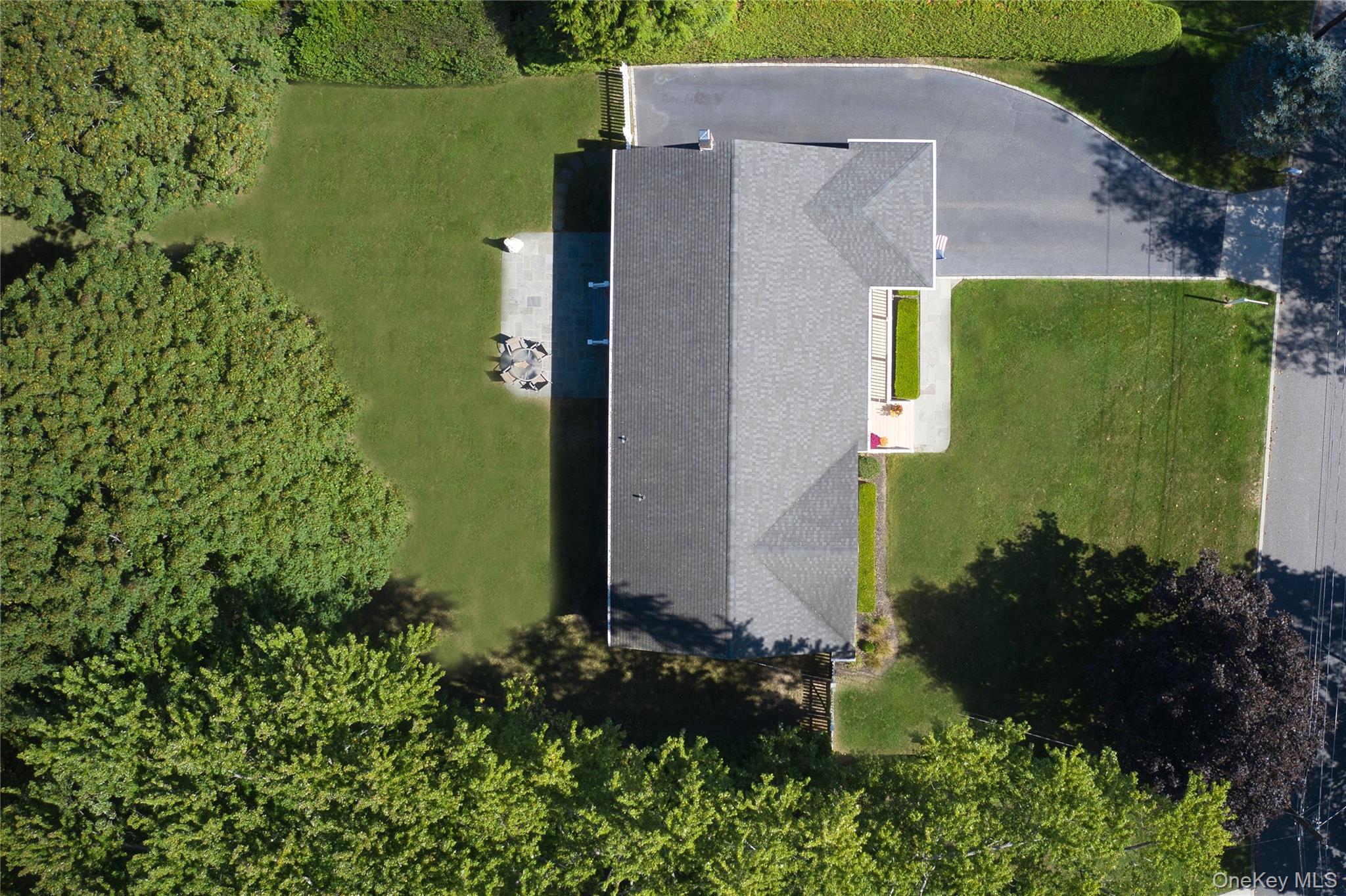 9 Linda Lane, East Moriches, NY 11940