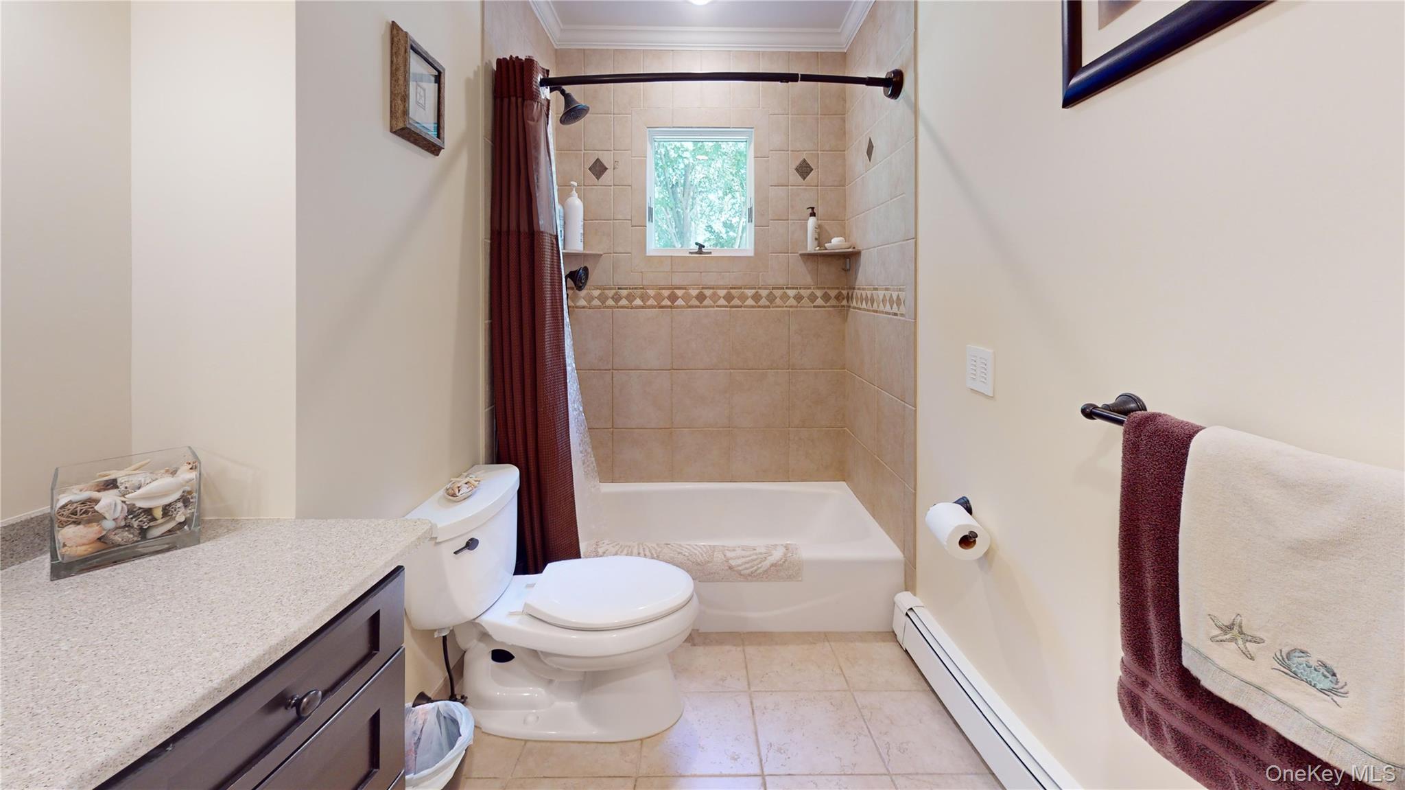 9 Linda Lane, East Moriches, NY 11940