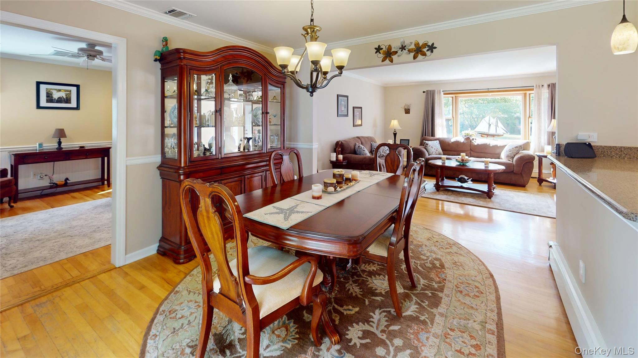 9 Linda Lane, East Moriches, NY 11940