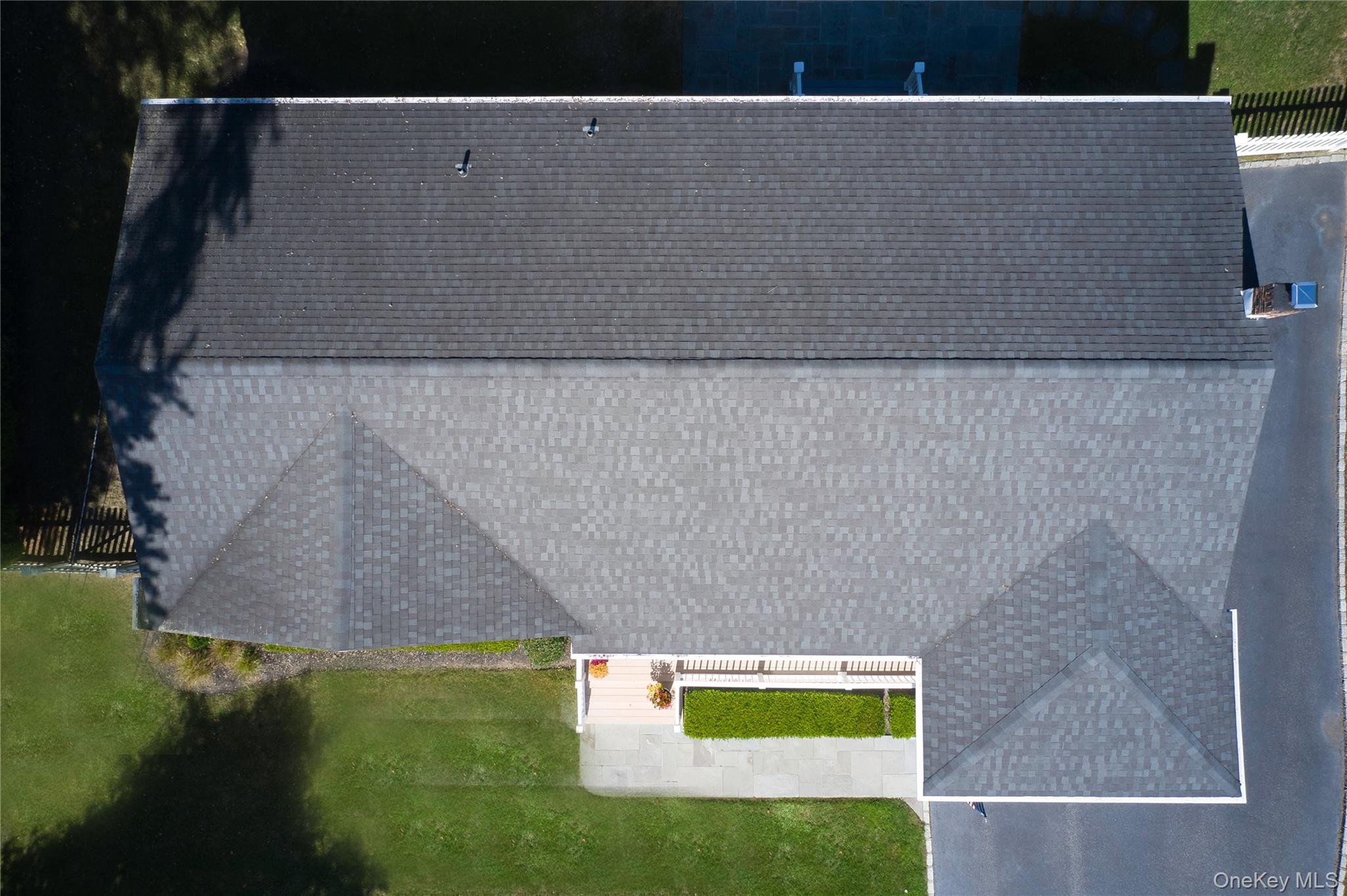 9 Linda Lane, East Moriches, NY 11940