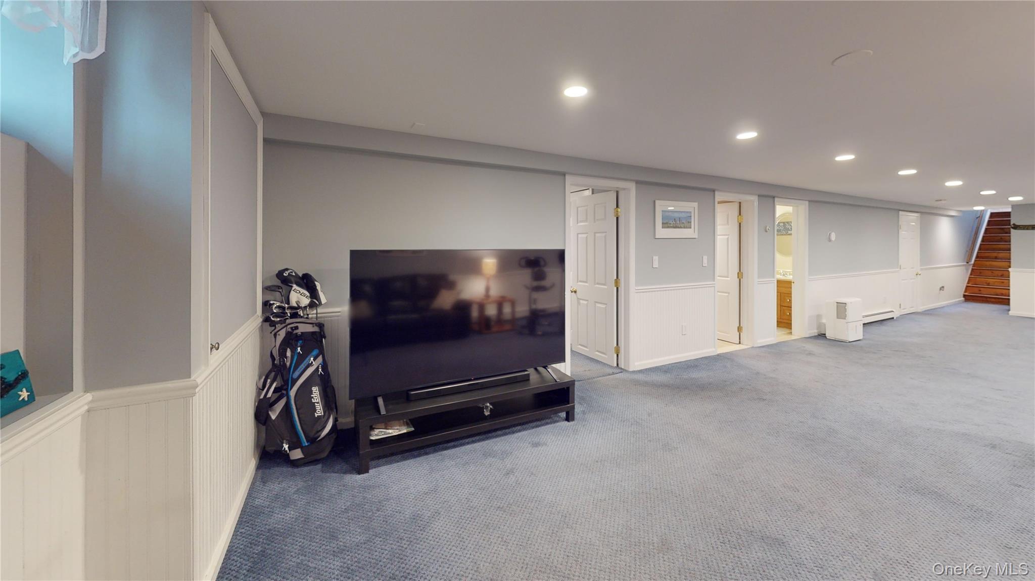 9 Linda Lane, East Moriches, NY 11940