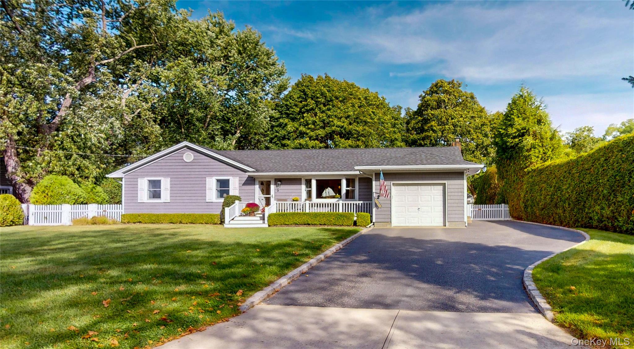 9 Linda Lane, East Moriches, NY 11940