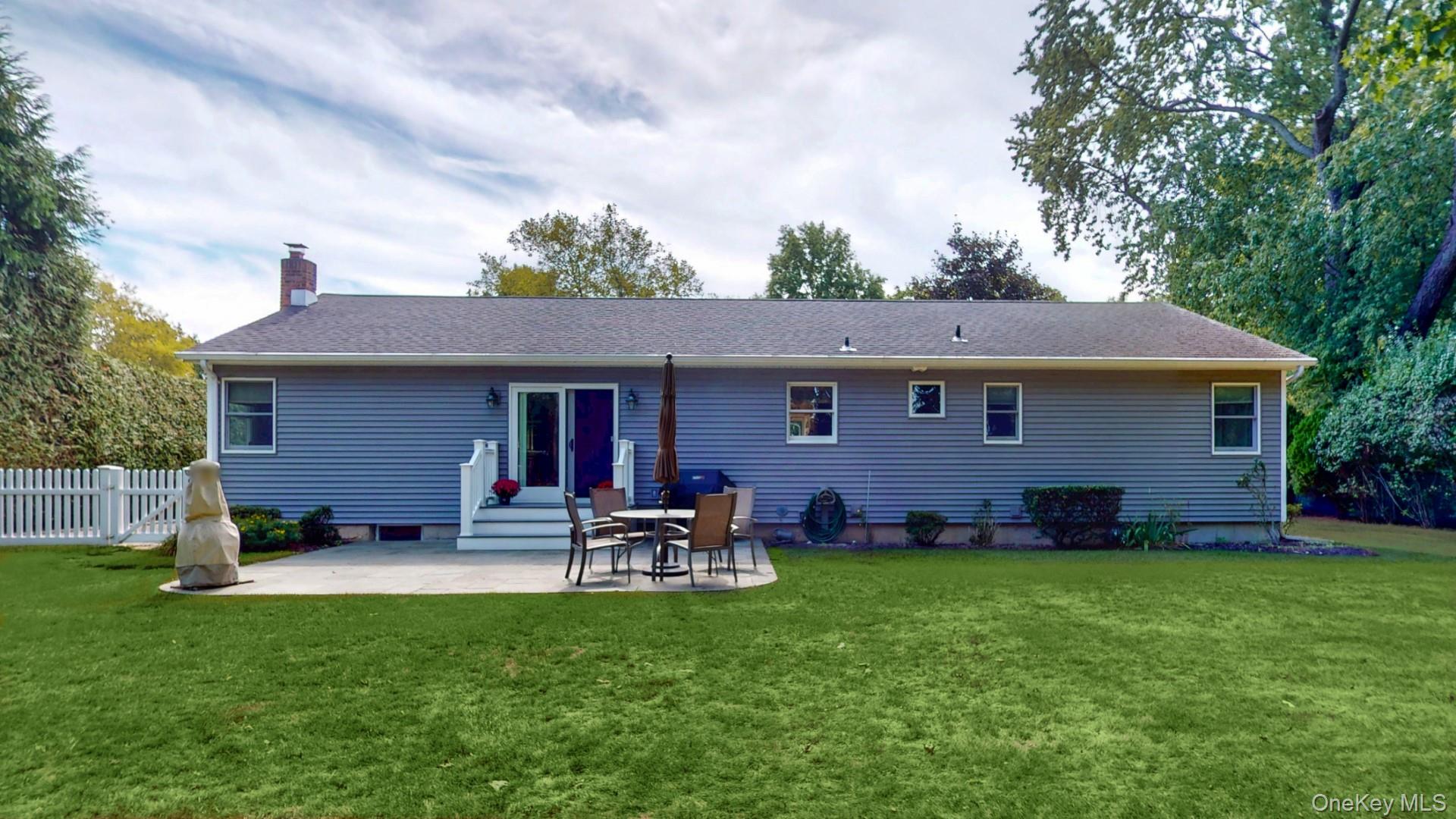 9 Linda Lane, East Moriches, NY 11940