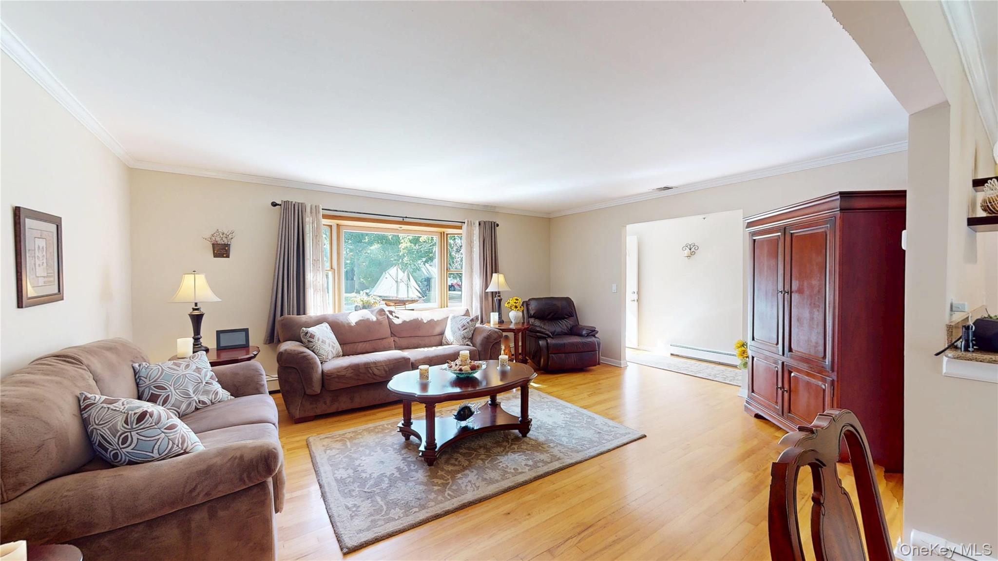 9 Linda Lane, East Moriches, NY 11940