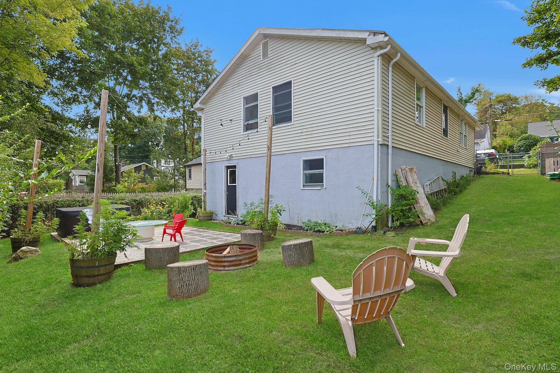 319 Meadow Road, Mahopac, NY 10541