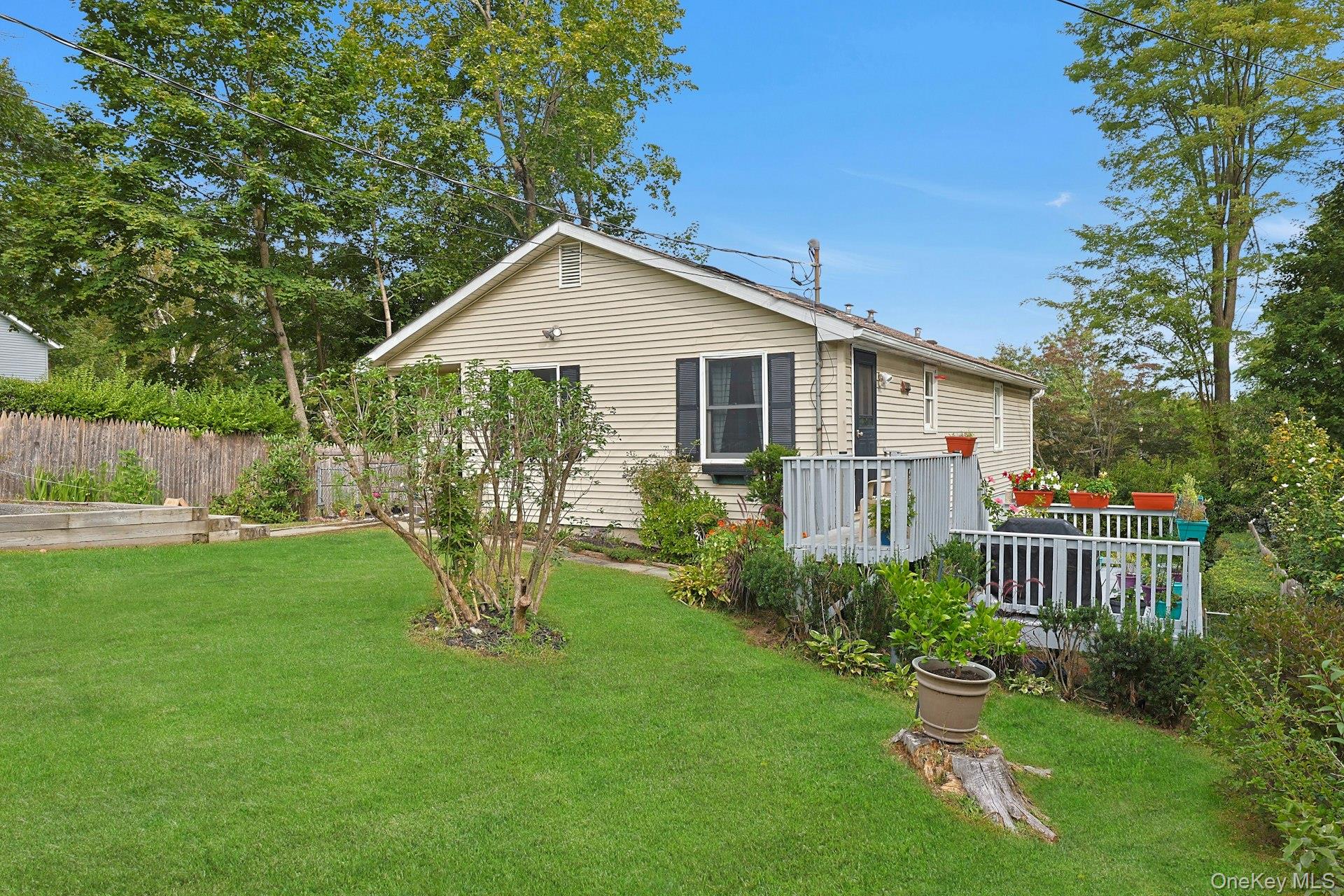 319 Meadow Road, Mahopac, NY 10541