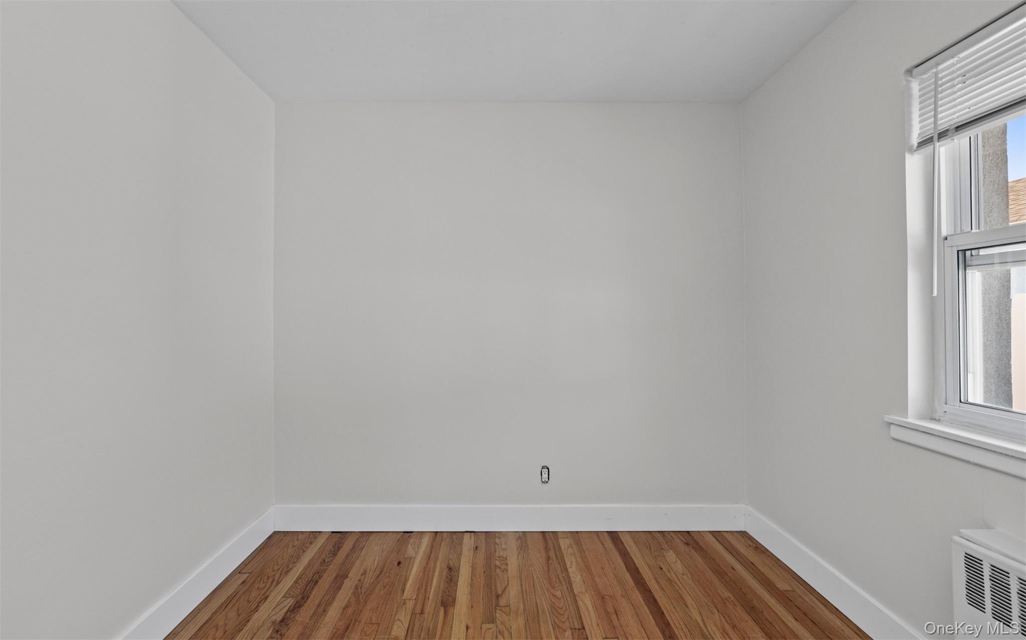 517 E Broadway, Long Beach, NY 11561