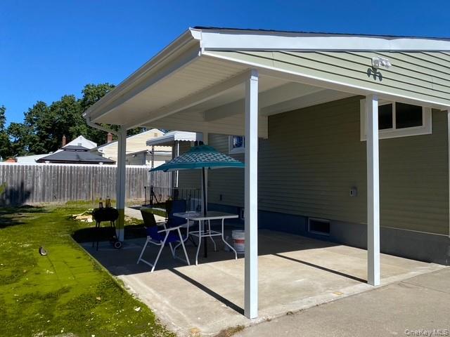 154 Charter Oaks, Brentwood, NY 11717