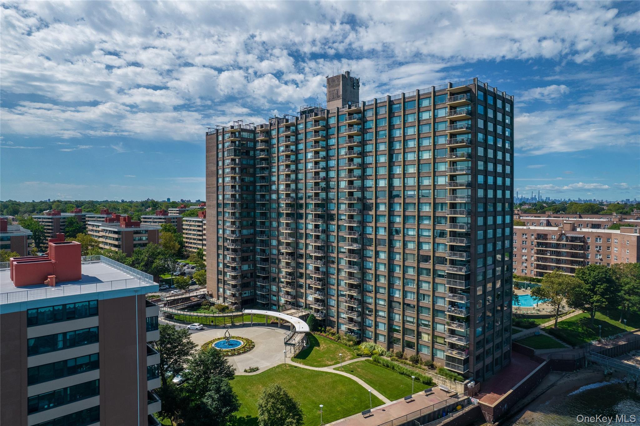 166-25 Powells Cove Boulevard # 9E, Beechhurst, NY 11357