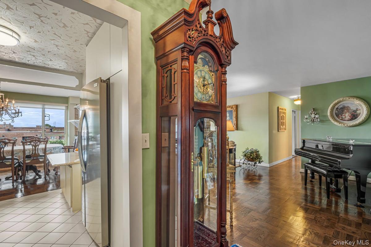 166-25 Powells Cove Boulevard # 9E, Beechhurst, NY 11357