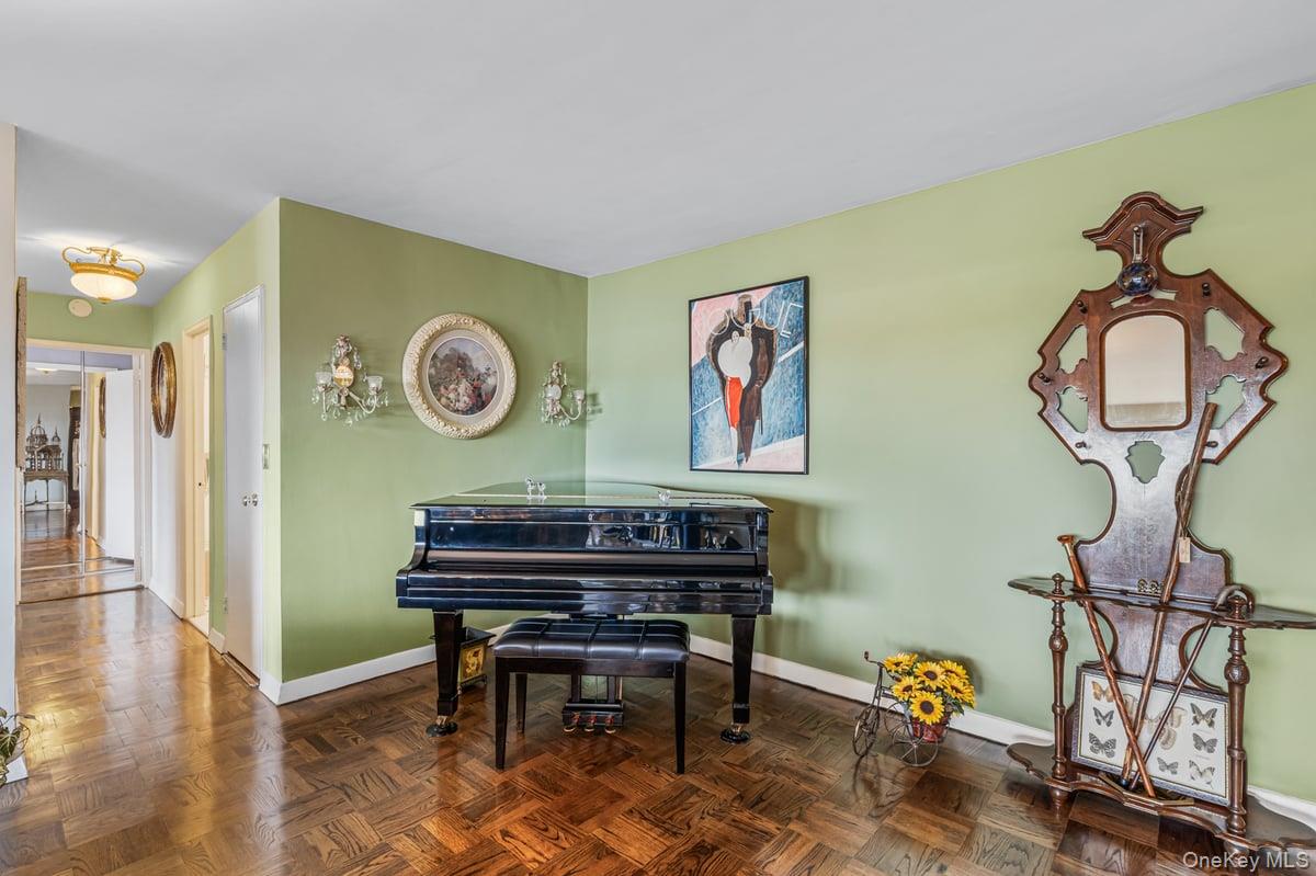 166-25 Powells Cove Boulevard # 9E, Beechhurst, NY 11357