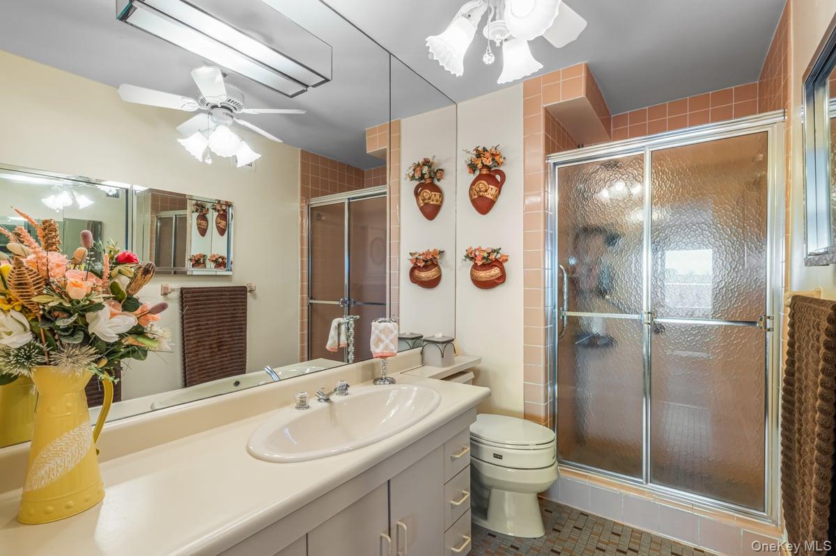 166-25 Powells Cove Boulevard # 9E, Beechhurst, NY 11357