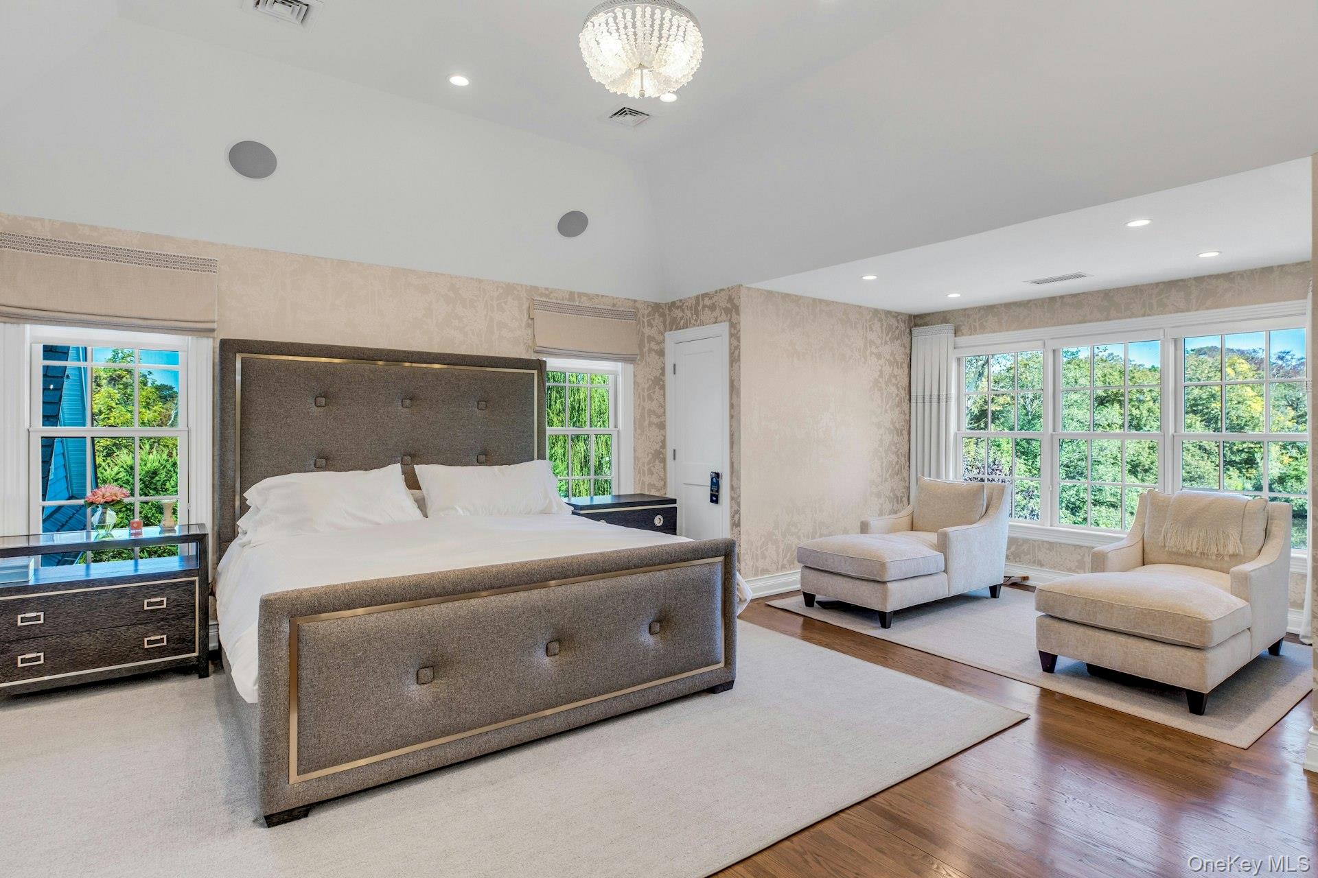 7 True Harbour Way, West Islip, NY 11795