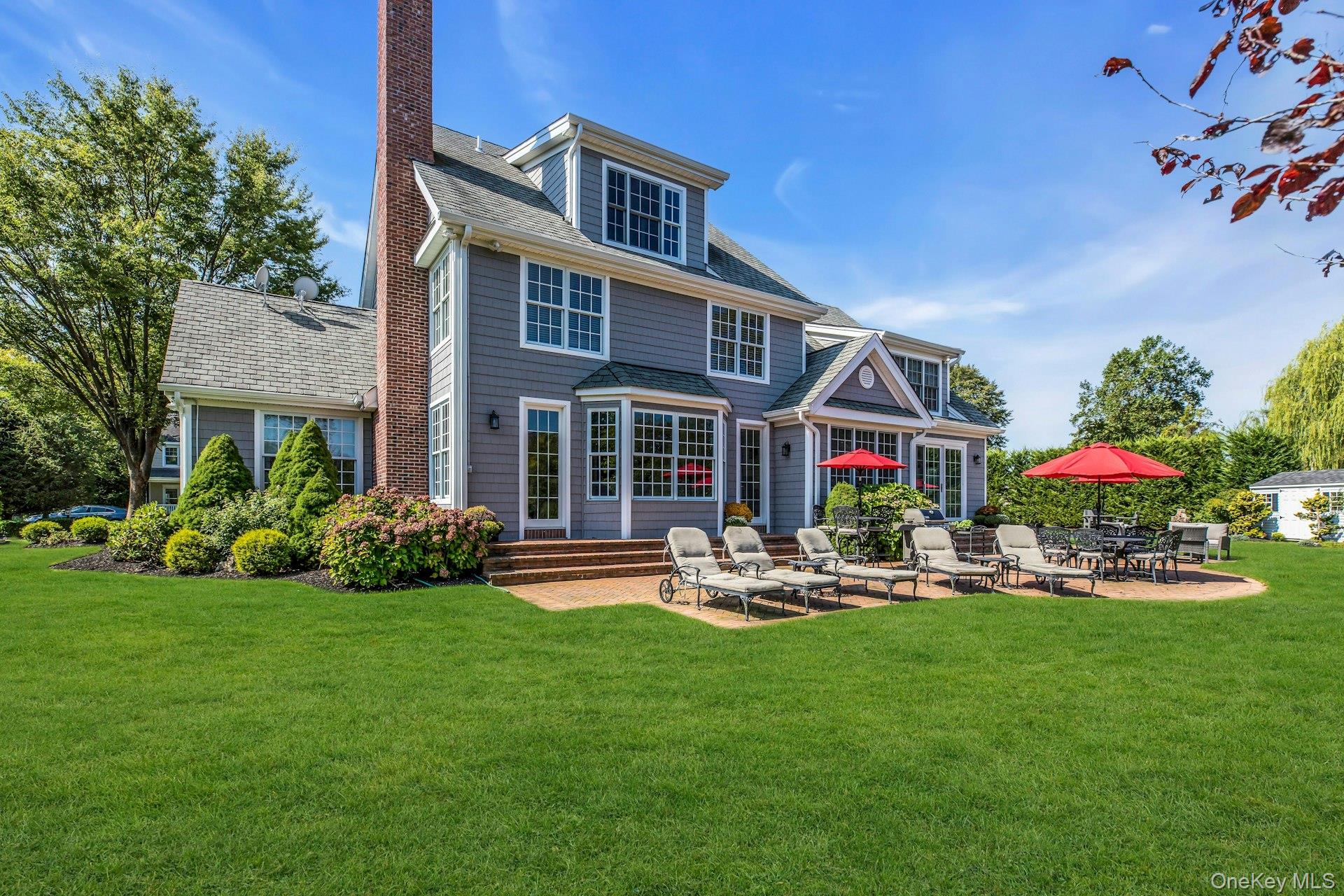 7 True Harbour Way, West Islip, NY 11795