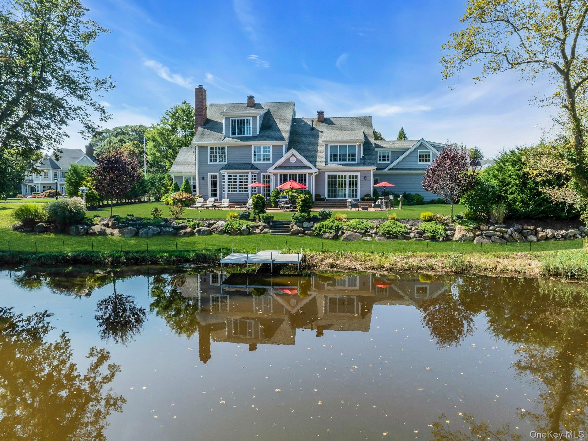 7 True Harbour Way, West Islip, NY 11795