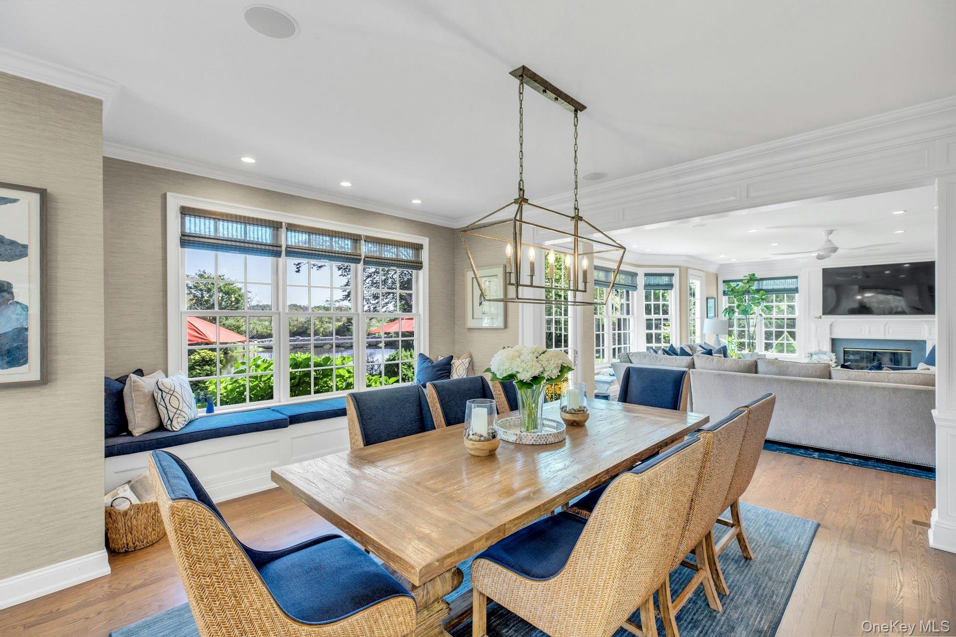 7 True Harbour Way, West Islip, NY 11795