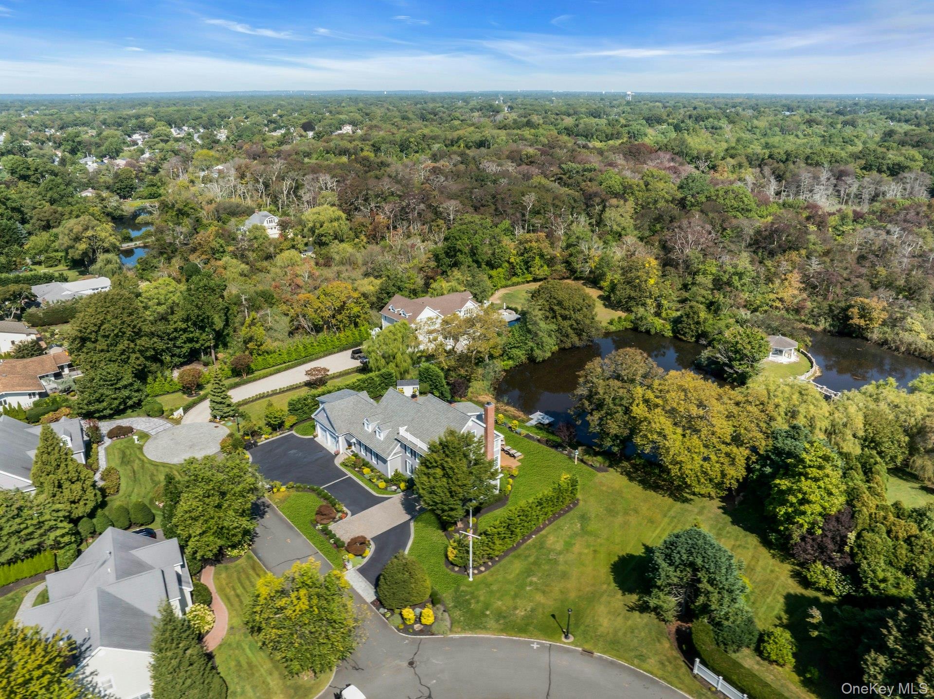 7 True Harbour Way, West Islip, NY 11795