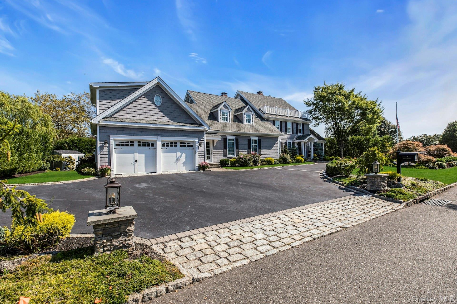 7 True Harbour Way, West Islip, NY 11795