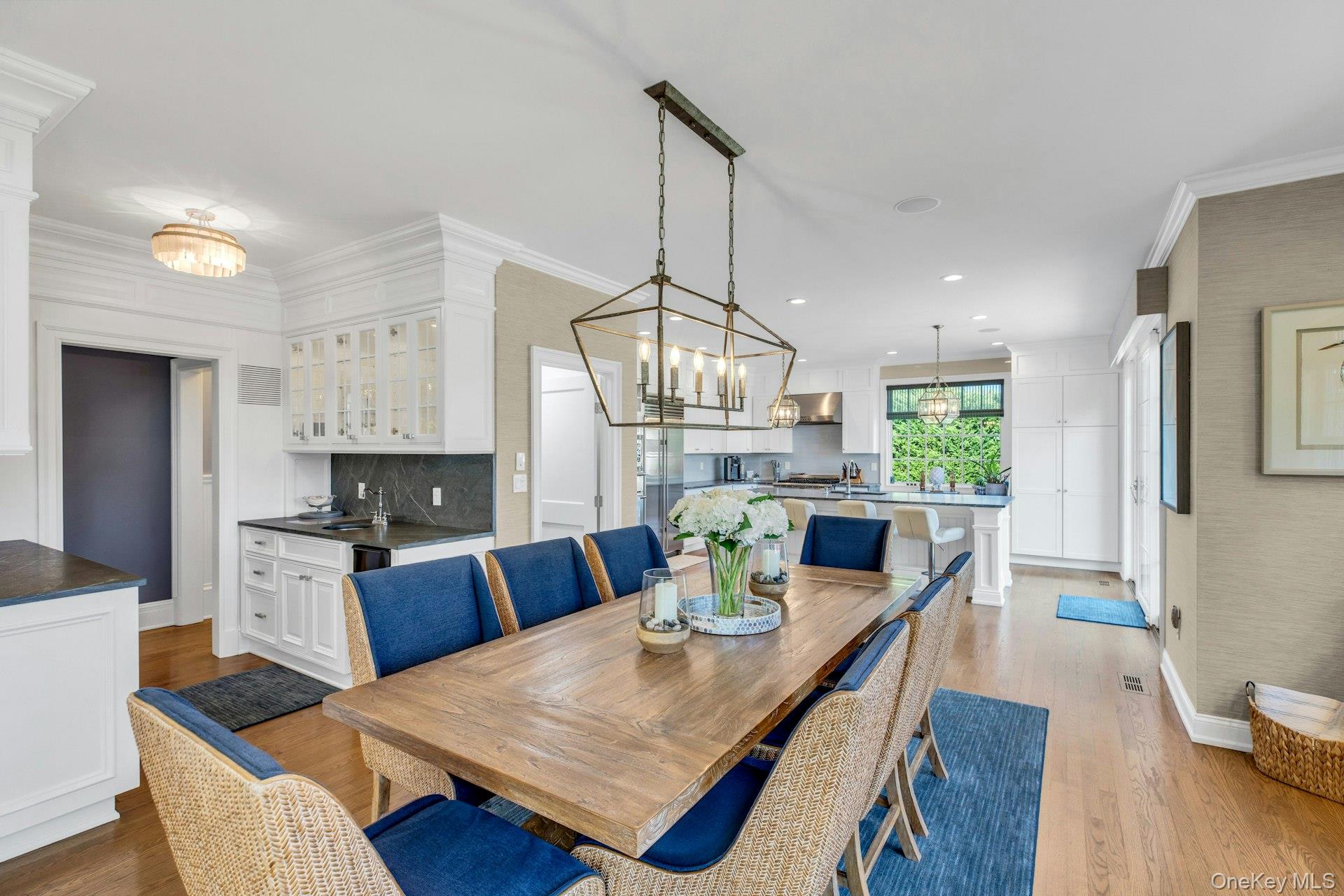 7 True Harbour Way, West Islip, NY 11795