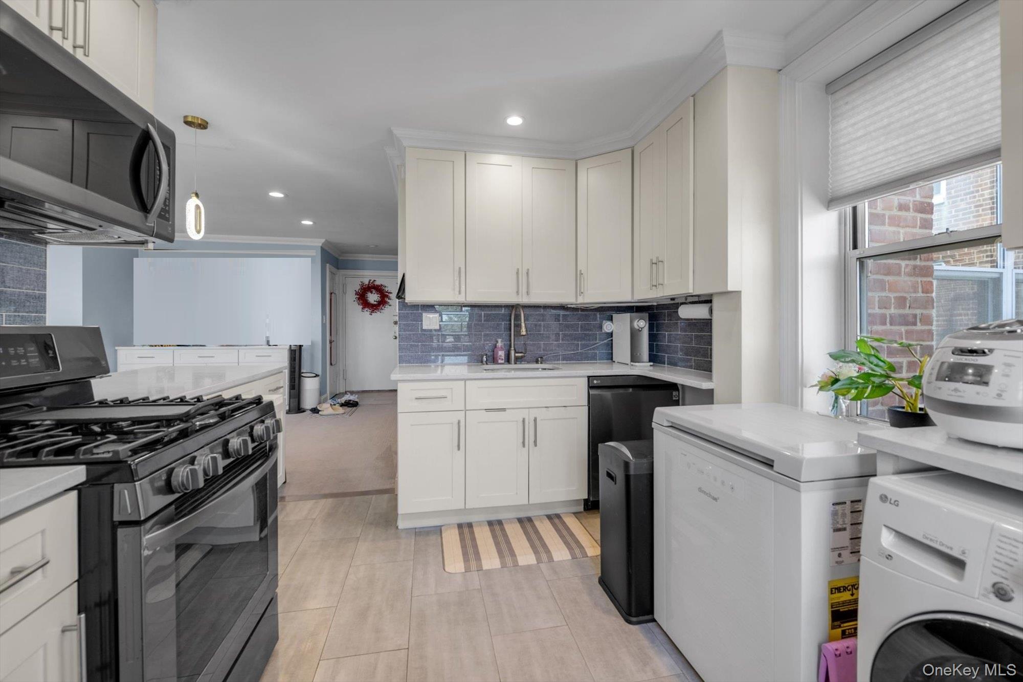 211-40 18 Avenue # 4B, Flushing, NY 11360